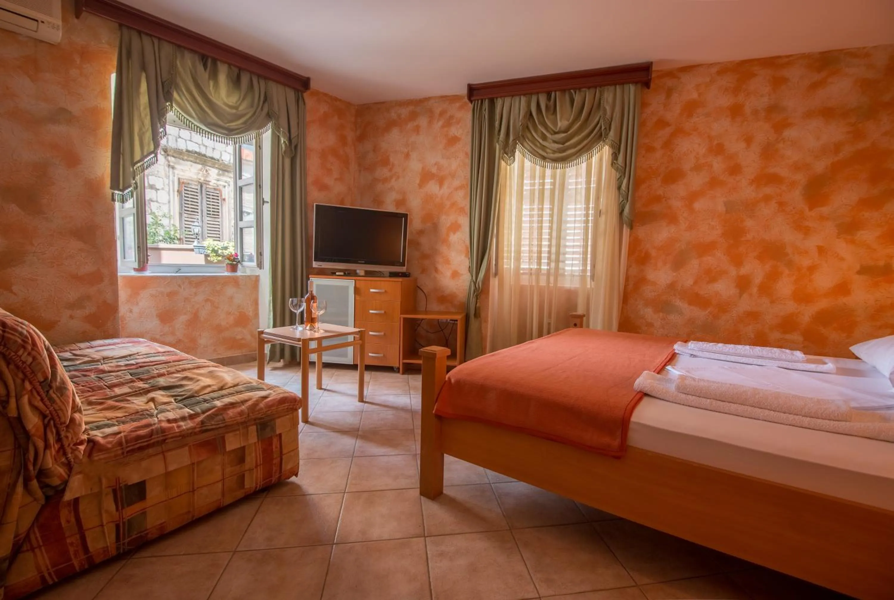 Bedroom in Hotel Rendez Vous