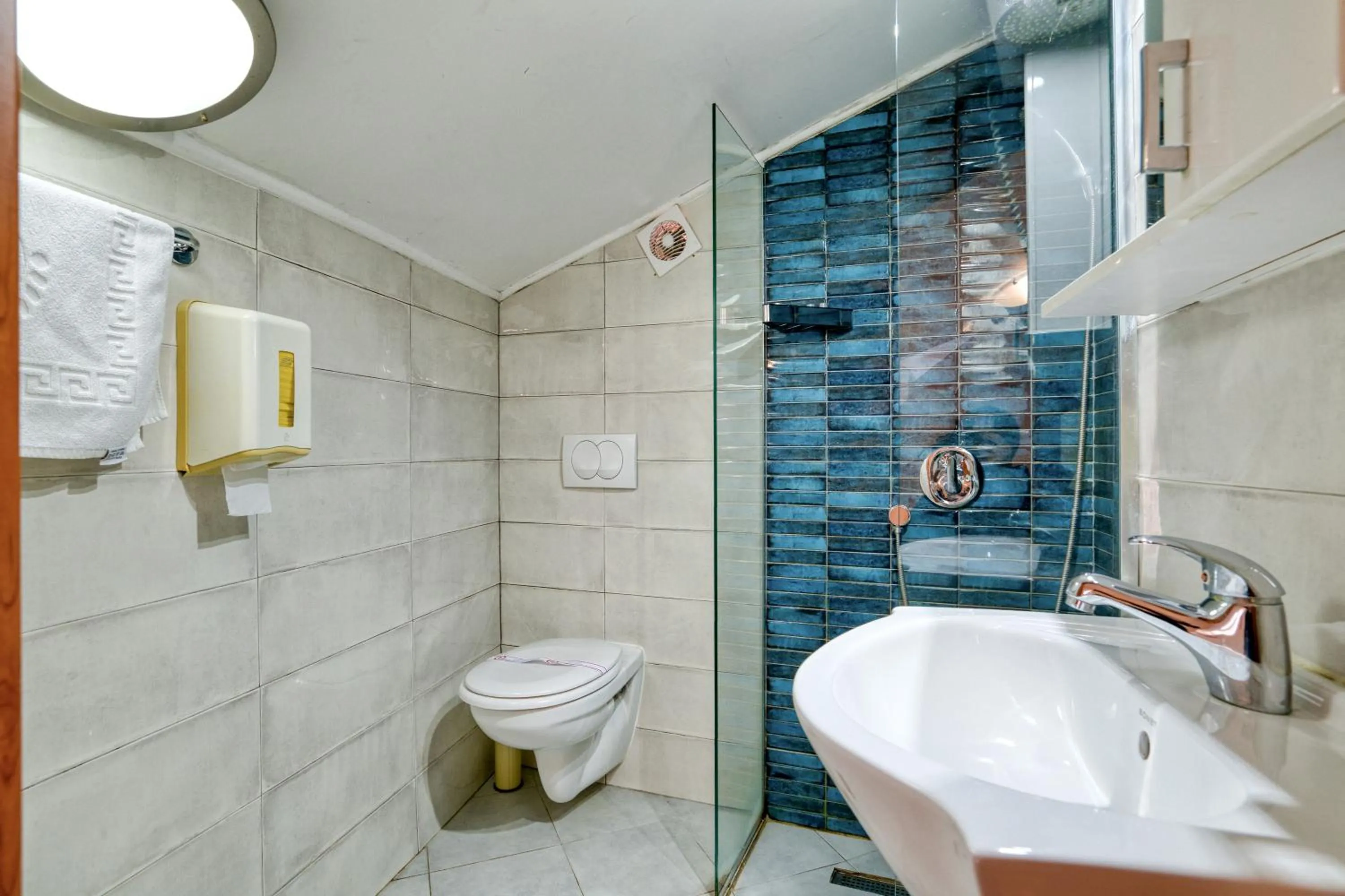 Bathroom in Hotel Rendez Vous