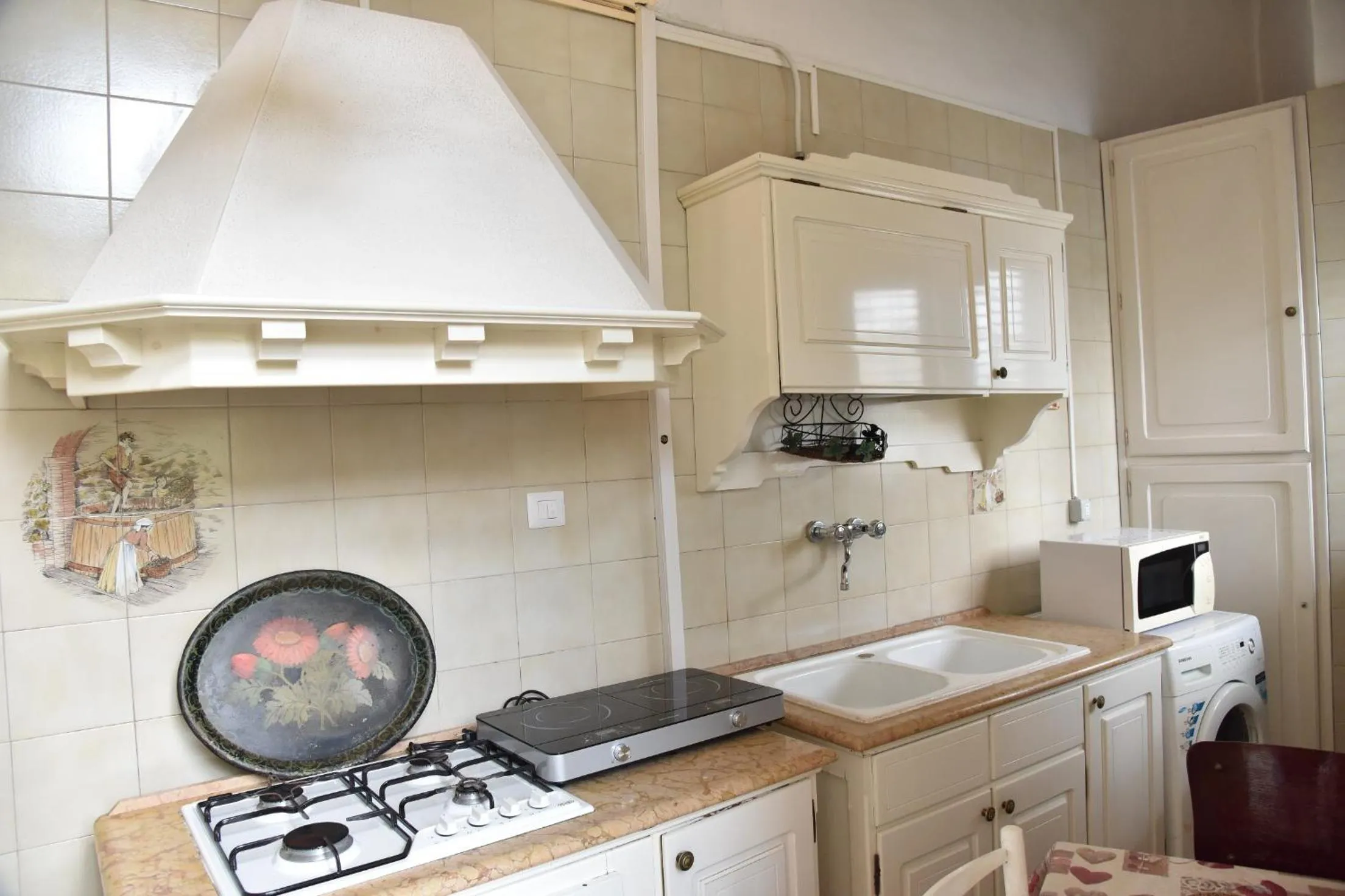 Decorative detail in Rosaria Suite & Rooms