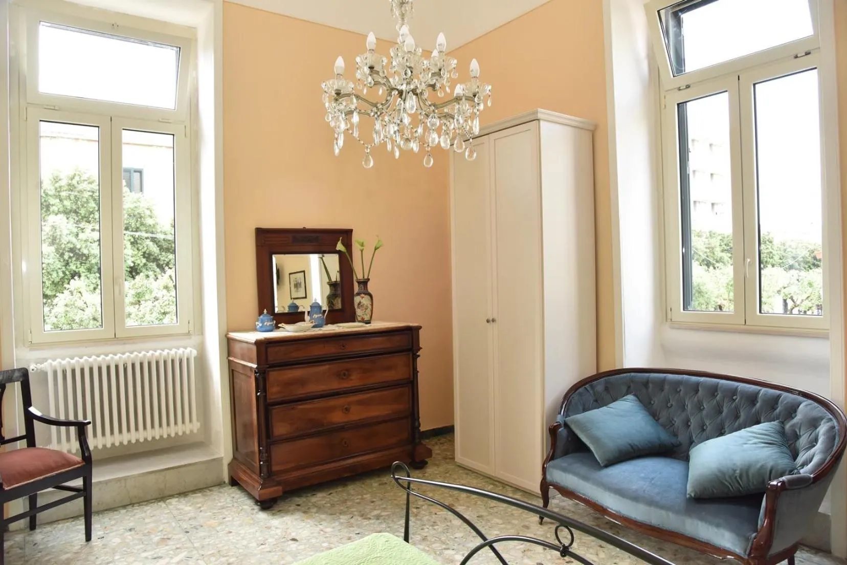 Decorative detail in Rosaria Suite & Rooms