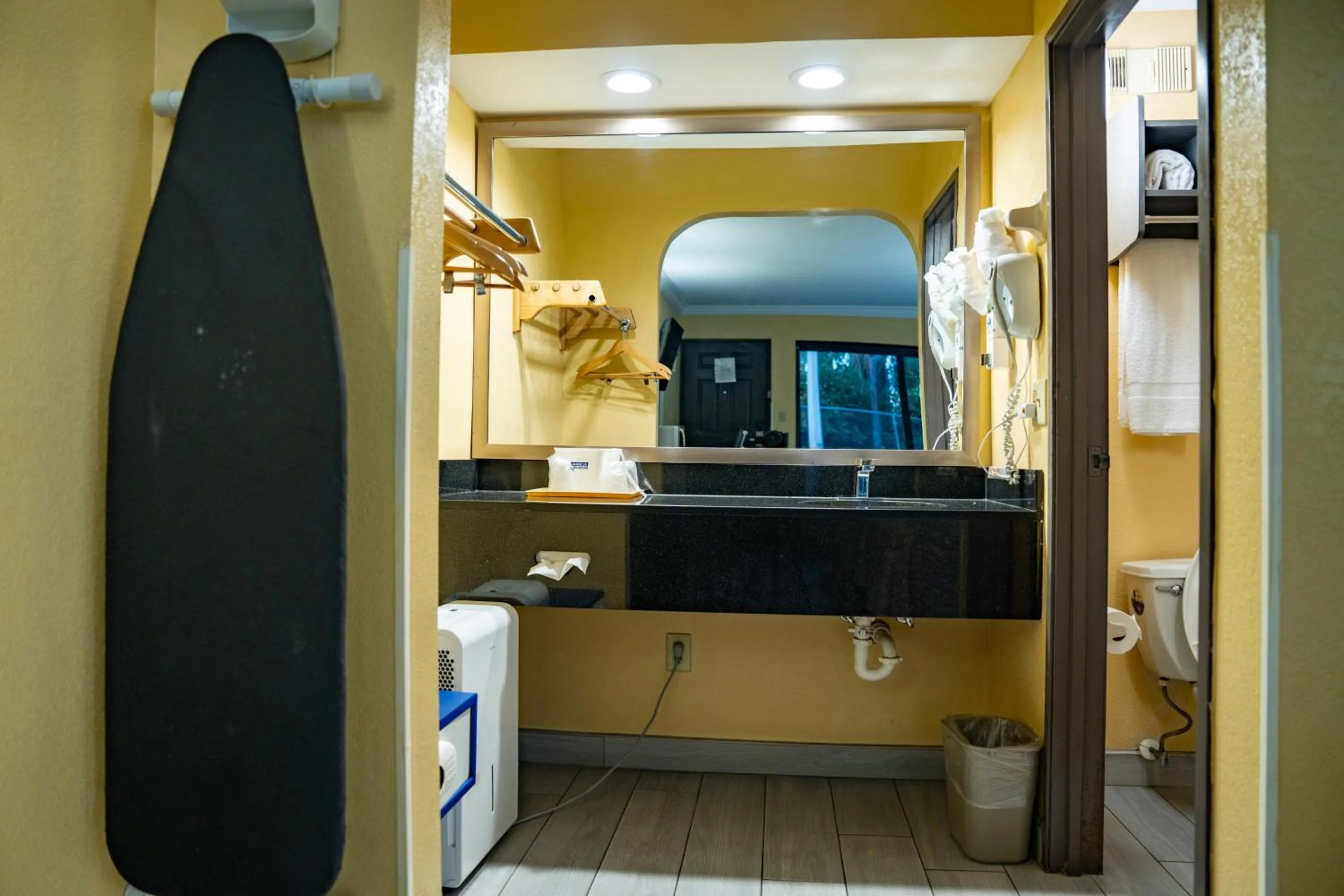 Bathroom in Americas Best Value Inn Fort Myers