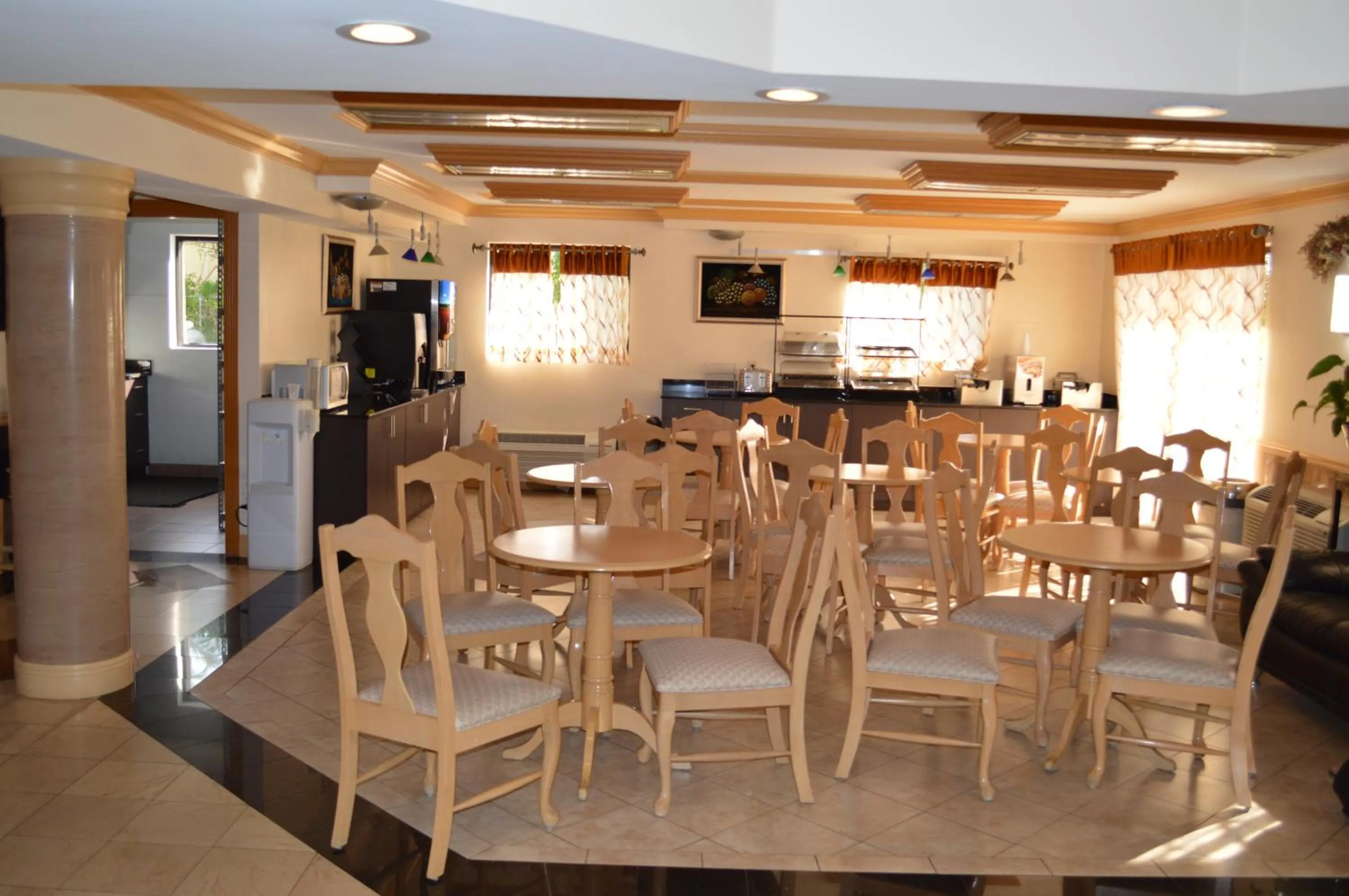 Continental breakfast in Americas Best Value Inn Fort Myers