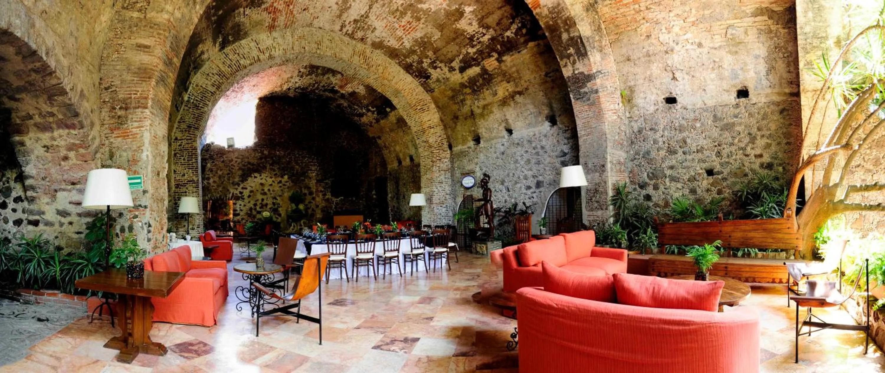 Seasons in Hotel & Spa Hacienda de Cortés