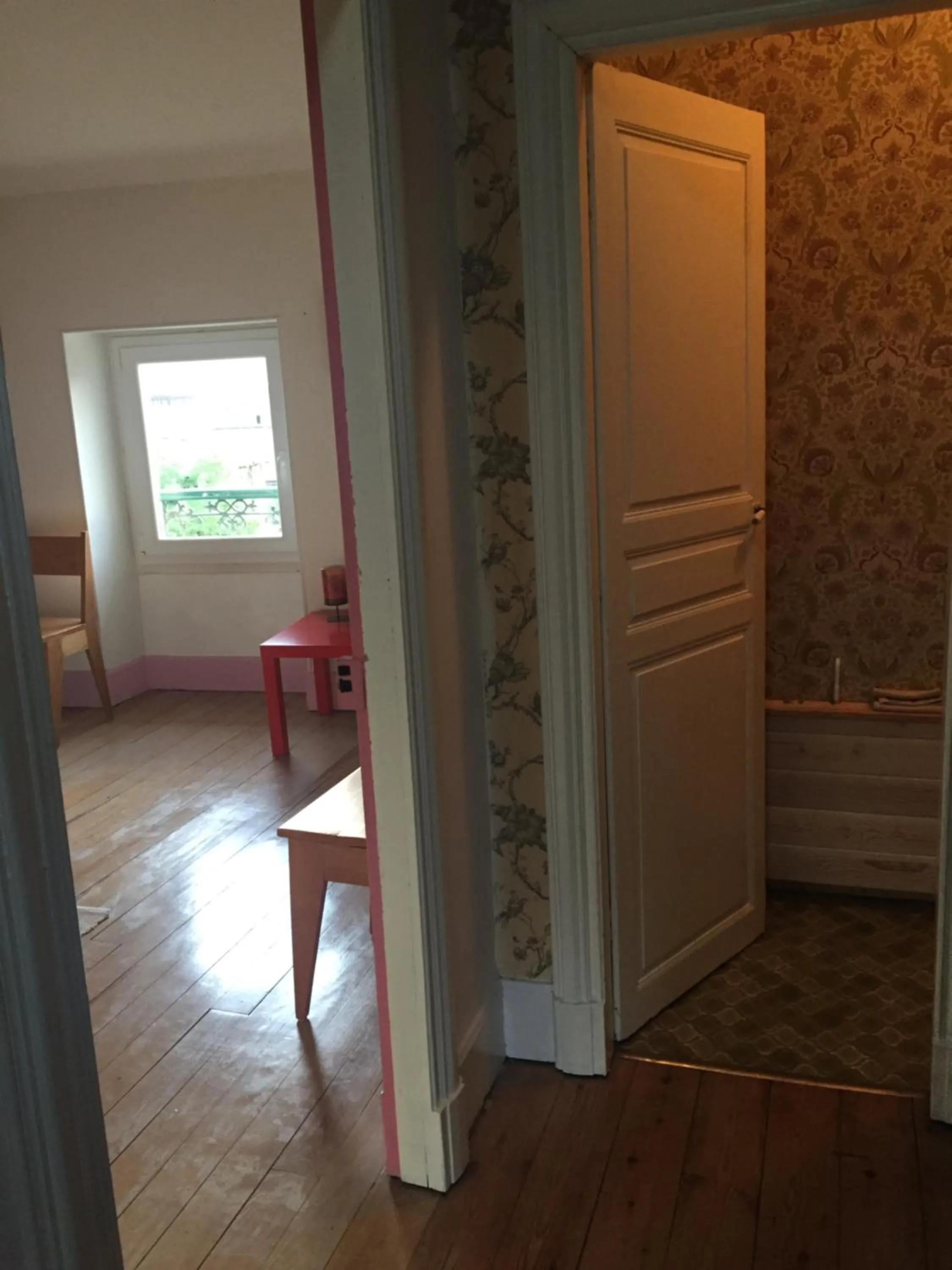 Bedroom in les camélias