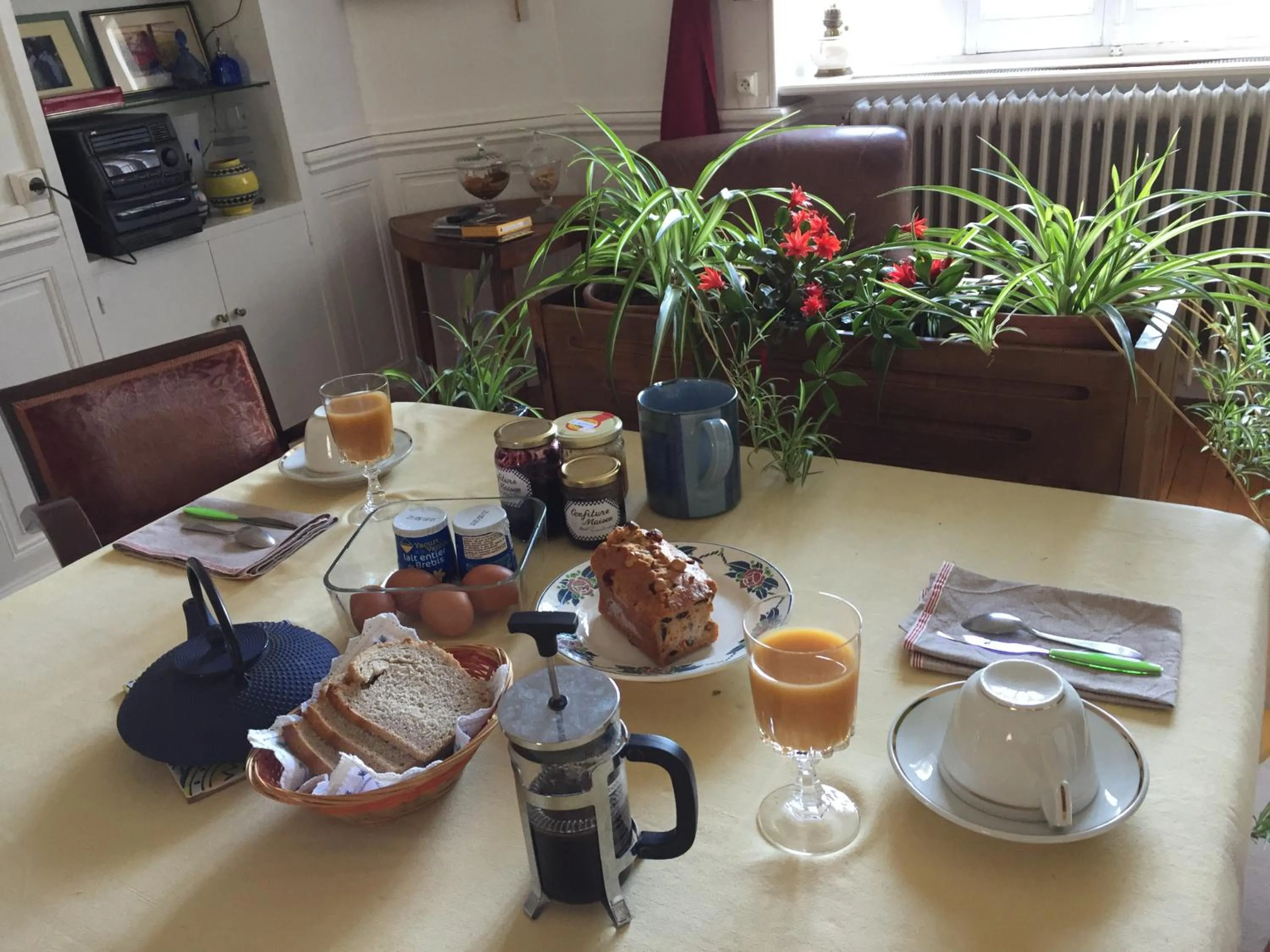 Breakfast in les camélias