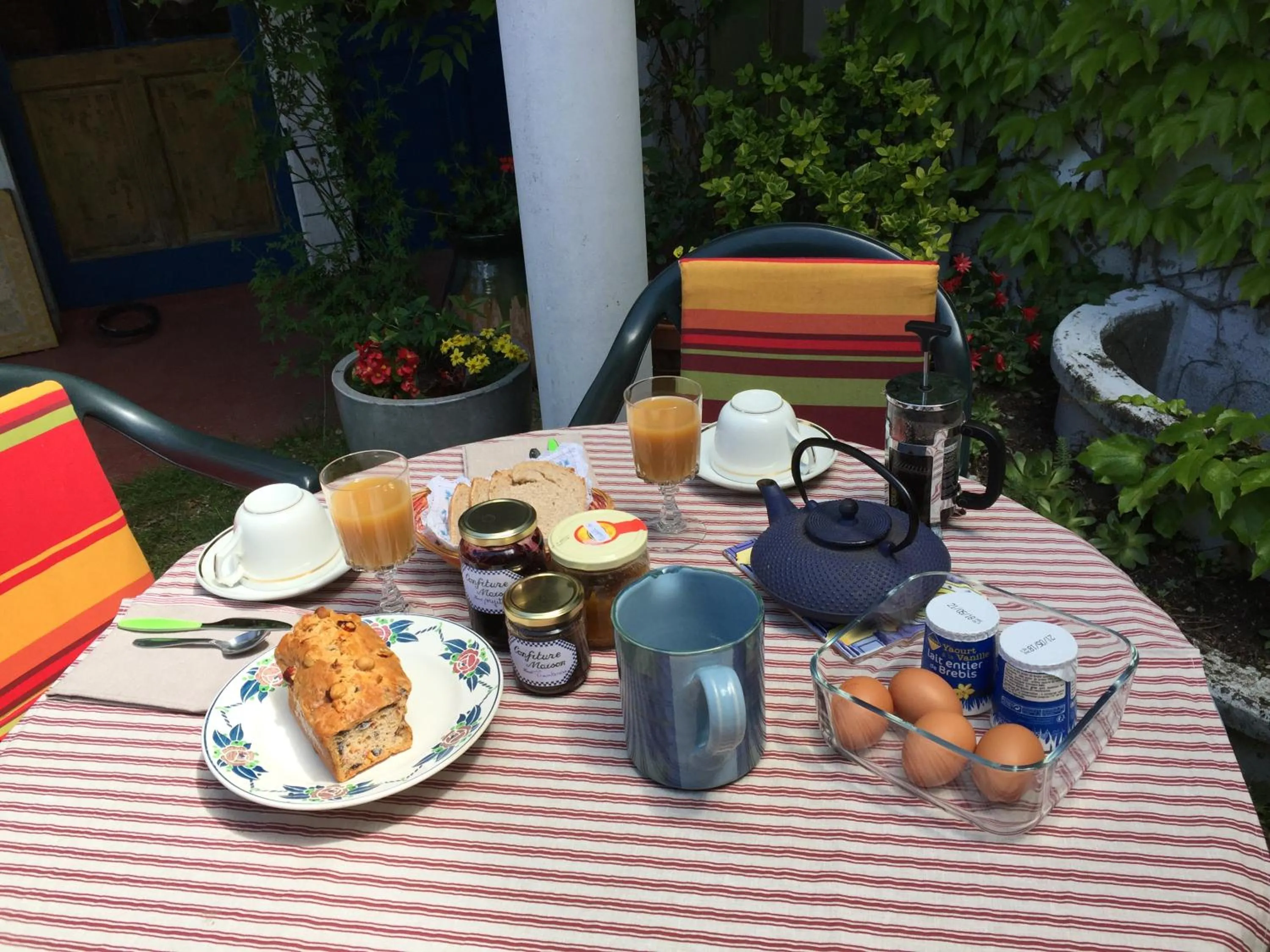 Breakfast in les camélias