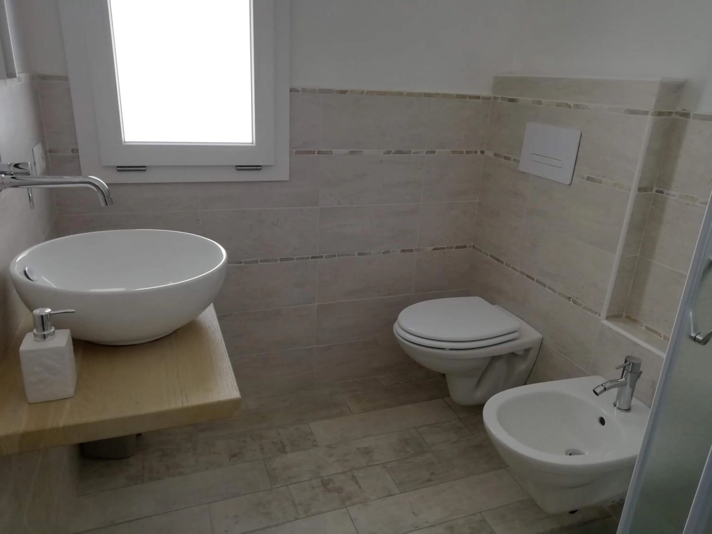 Shower in In campagna da Nino