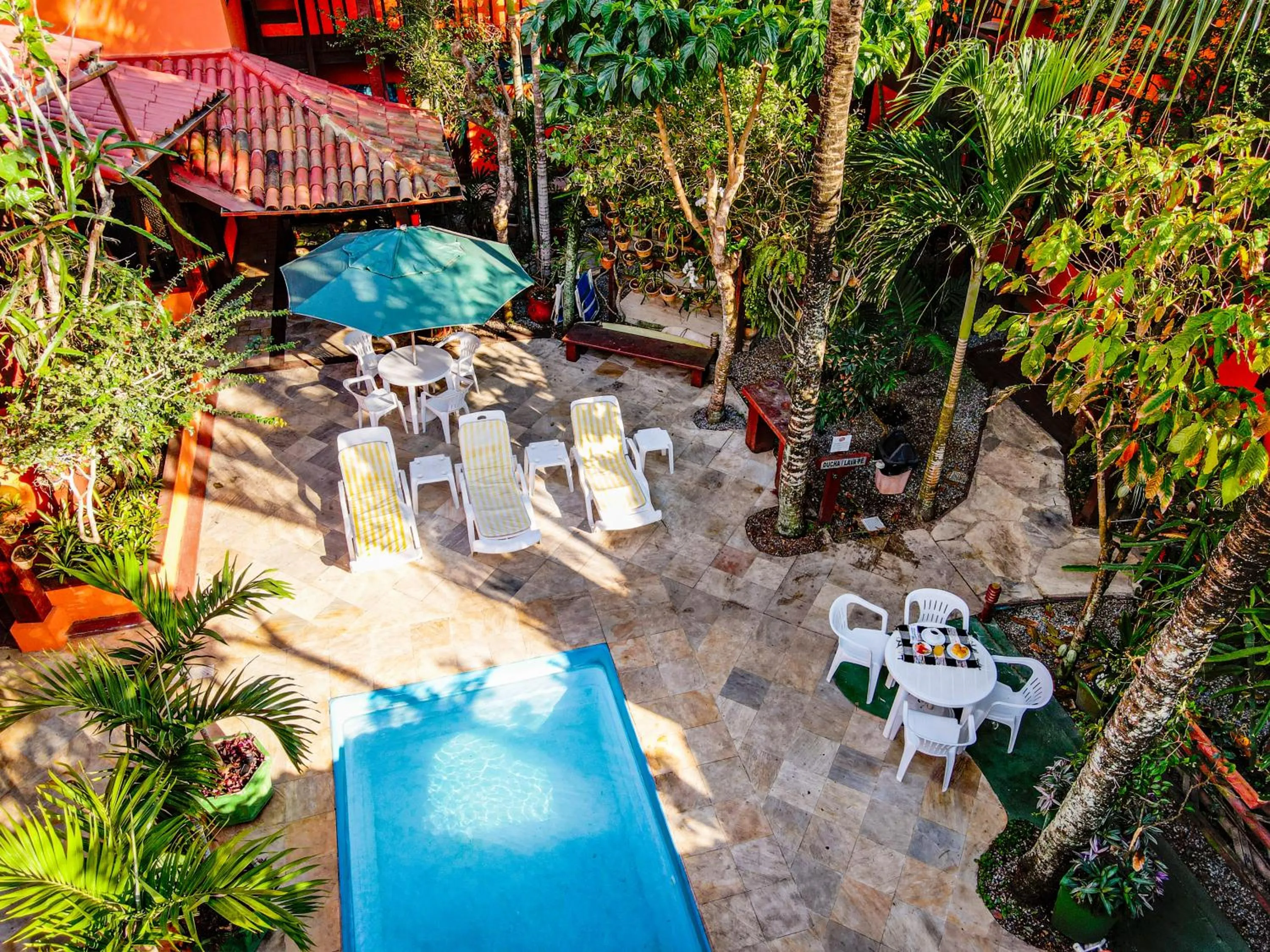 Restaurant/places to eat in Pousada Alforria