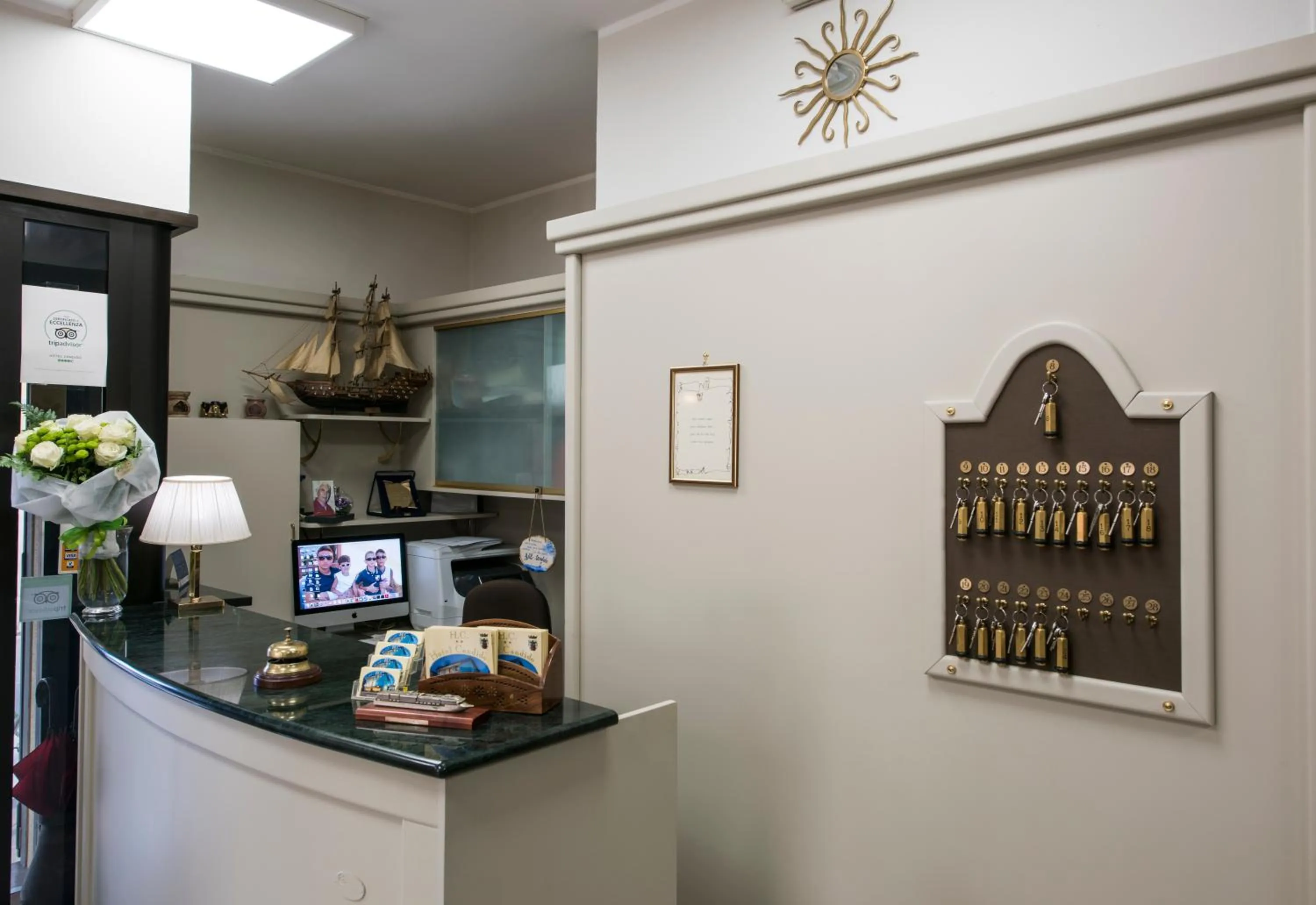 Lobby or reception in Hotel Candido