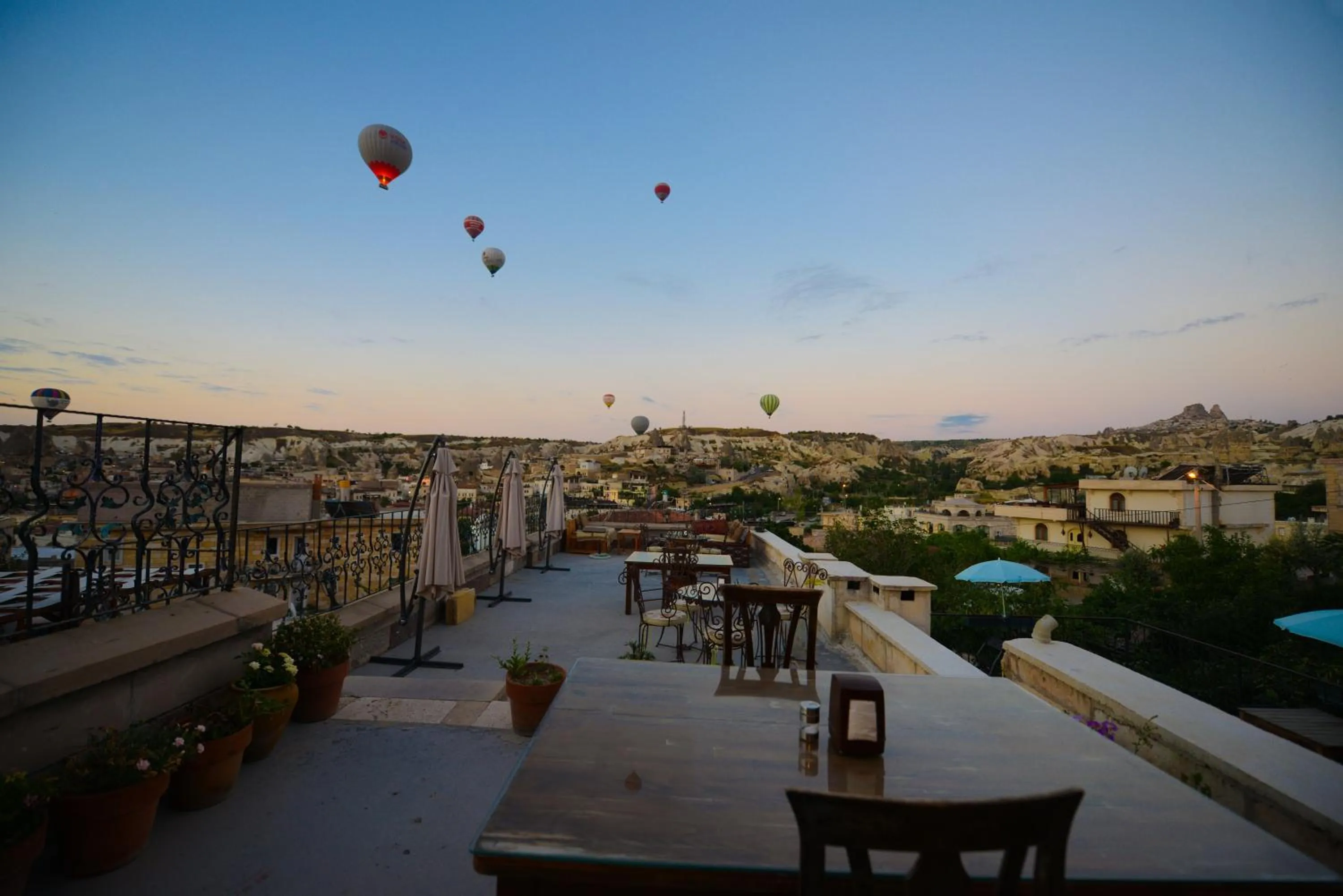 Breakfast in Vineyard Cave Hotel