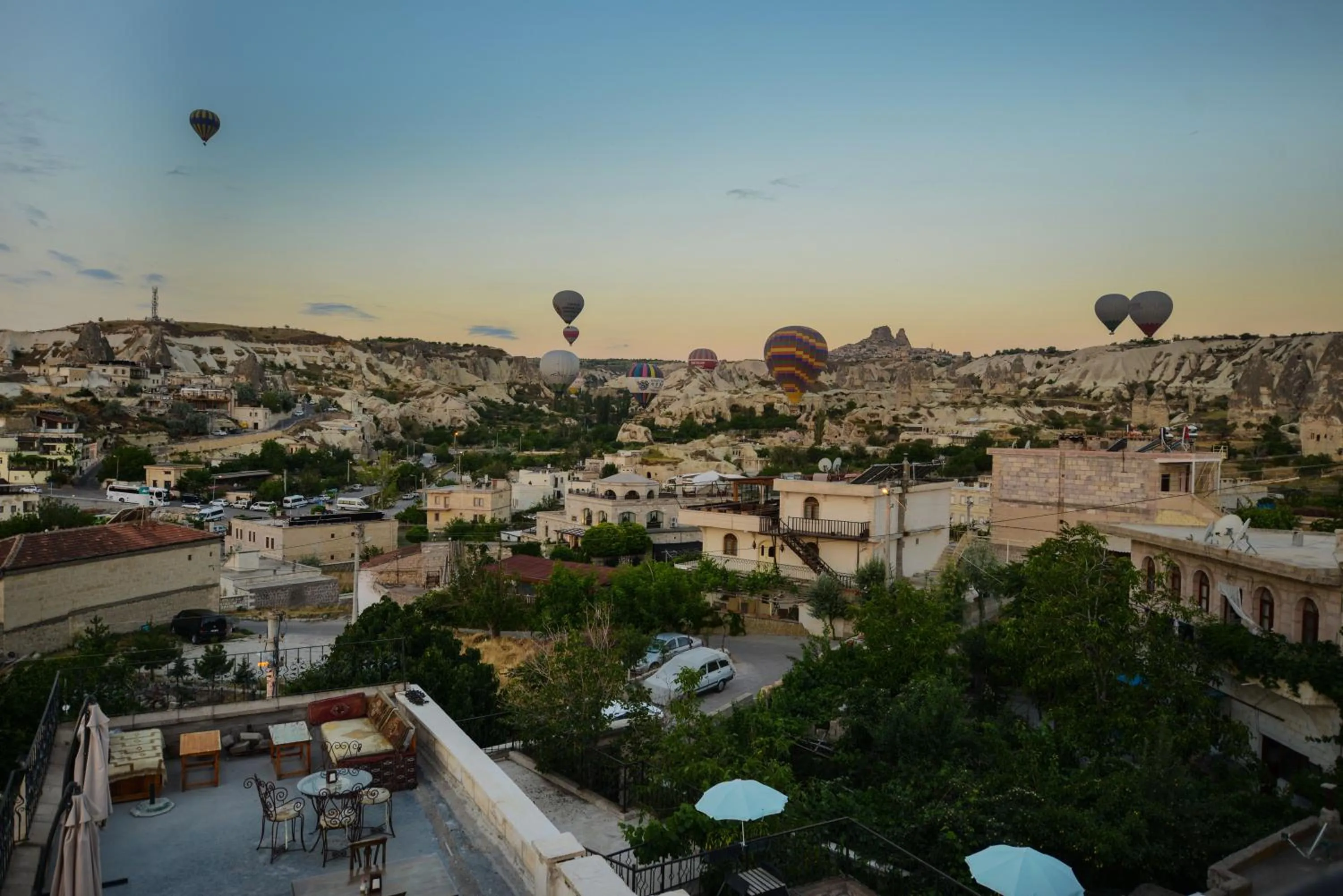 Breakfast in Vineyard Cave Hotel