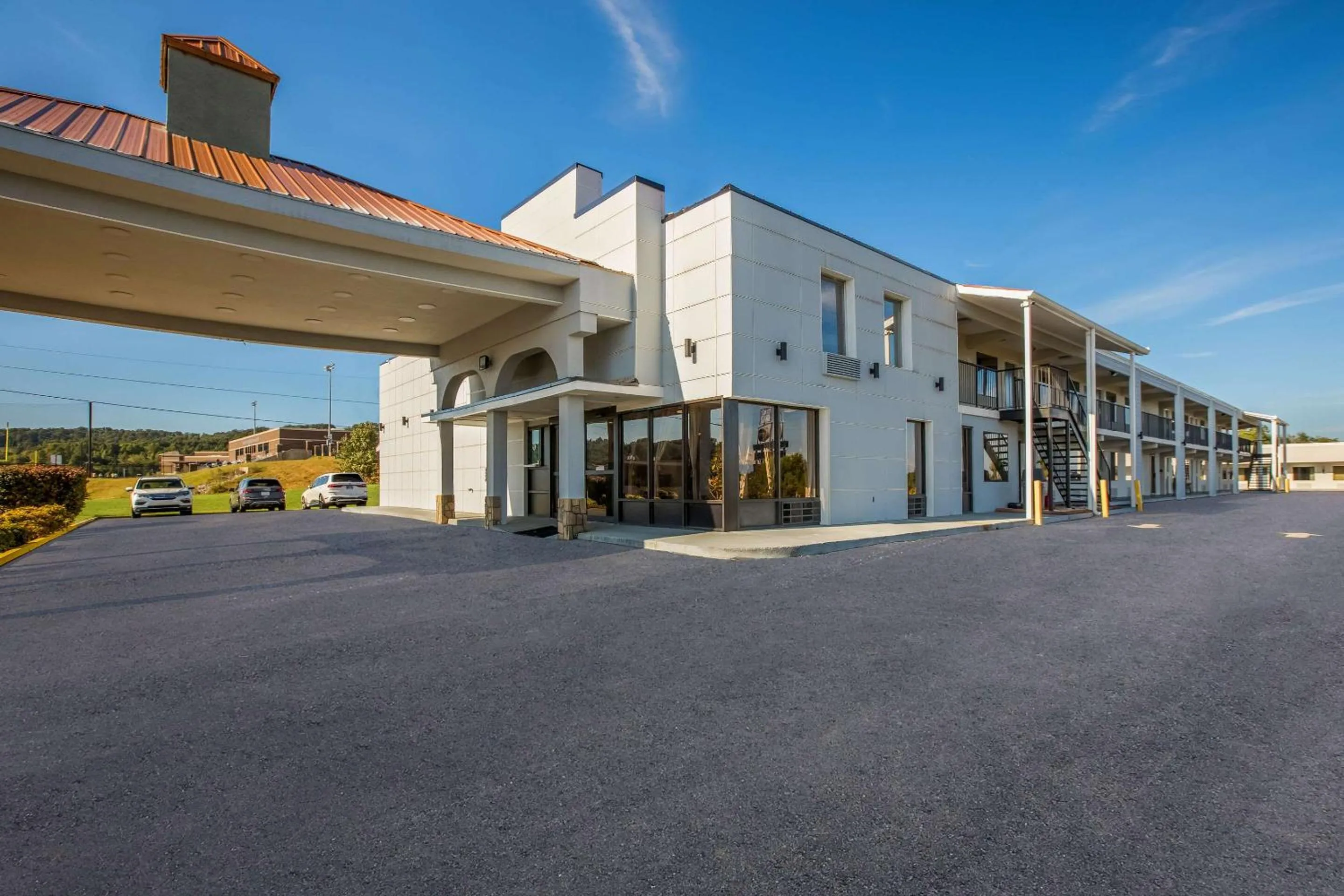 Property building in Econo Lodge White Pine Morristown I-81 & I-40 Split