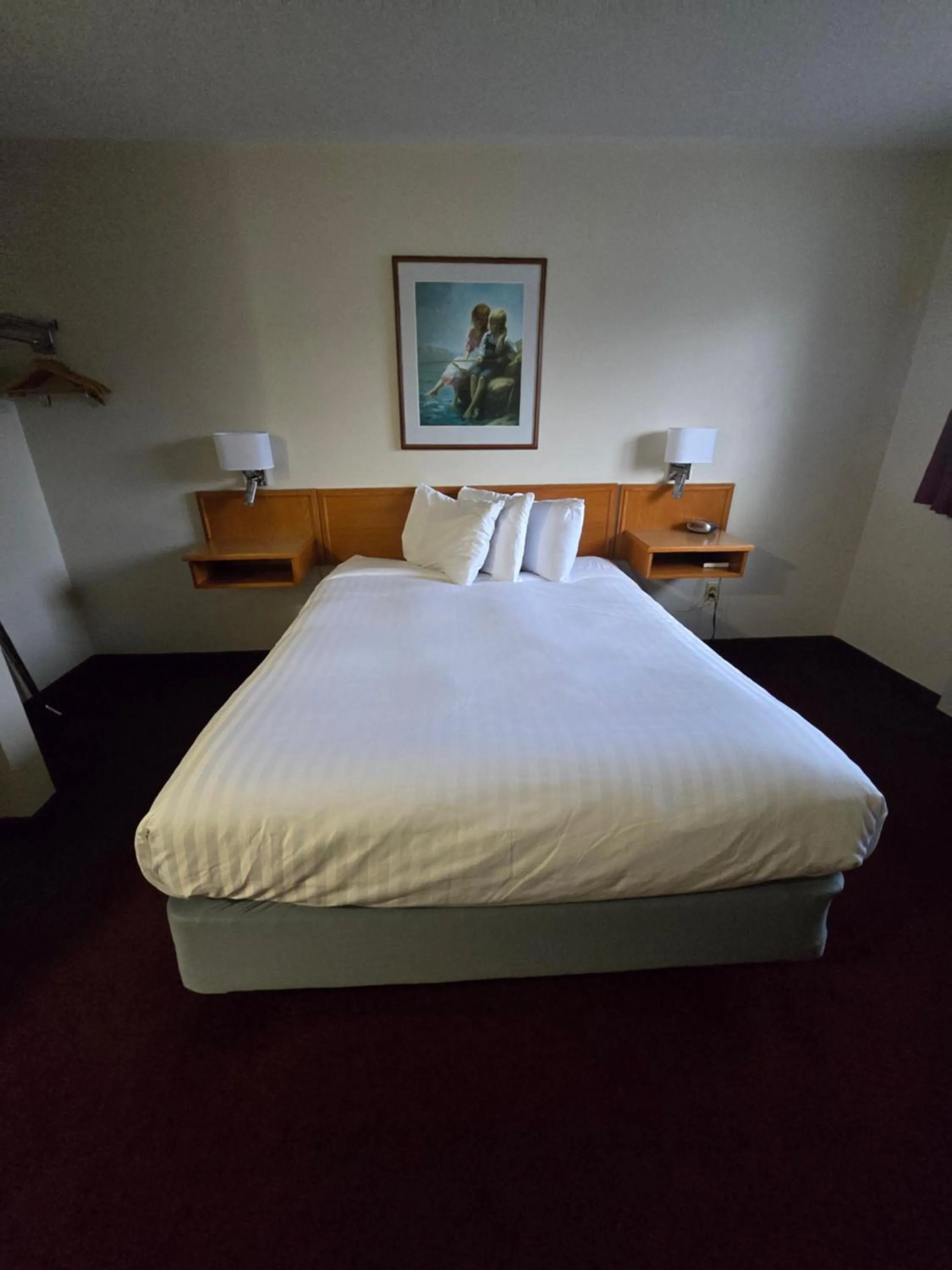 Bed in Travelodge by Wyndham Port Elgin