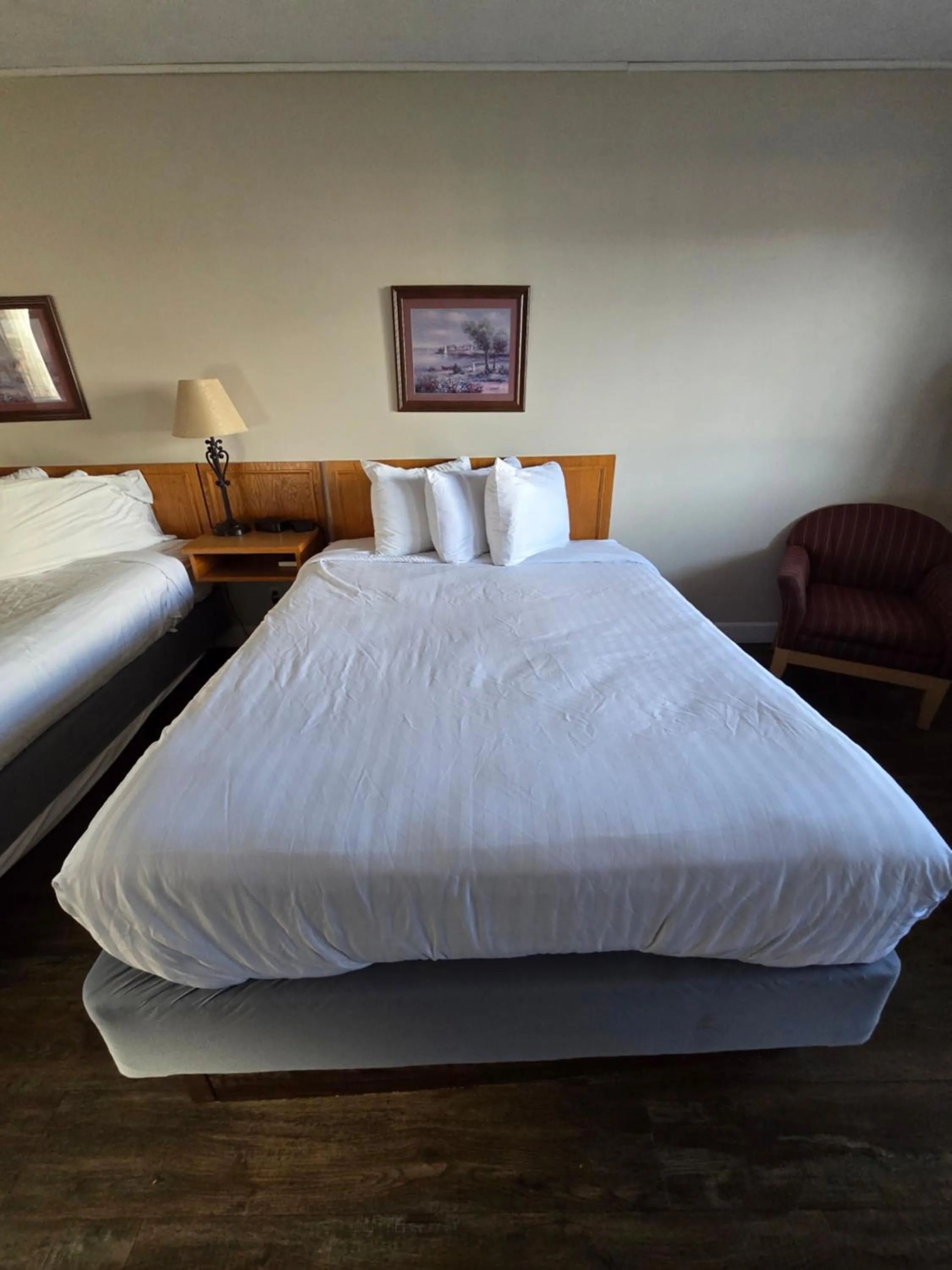 Bed in Travelodge by Wyndham Port Elgin