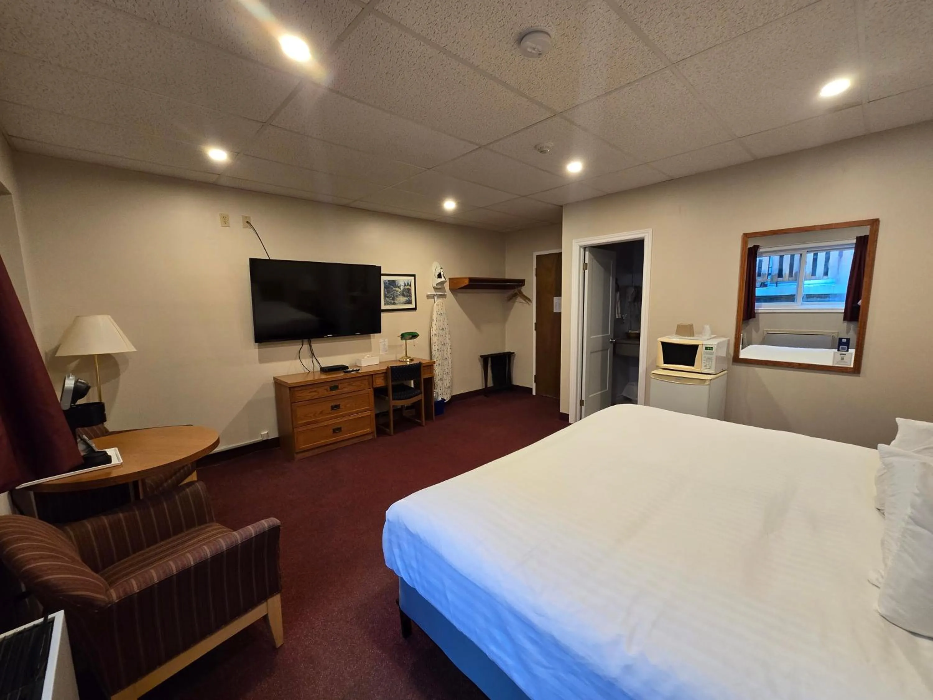 Bed in Travelodge by Wyndham Port Elgin