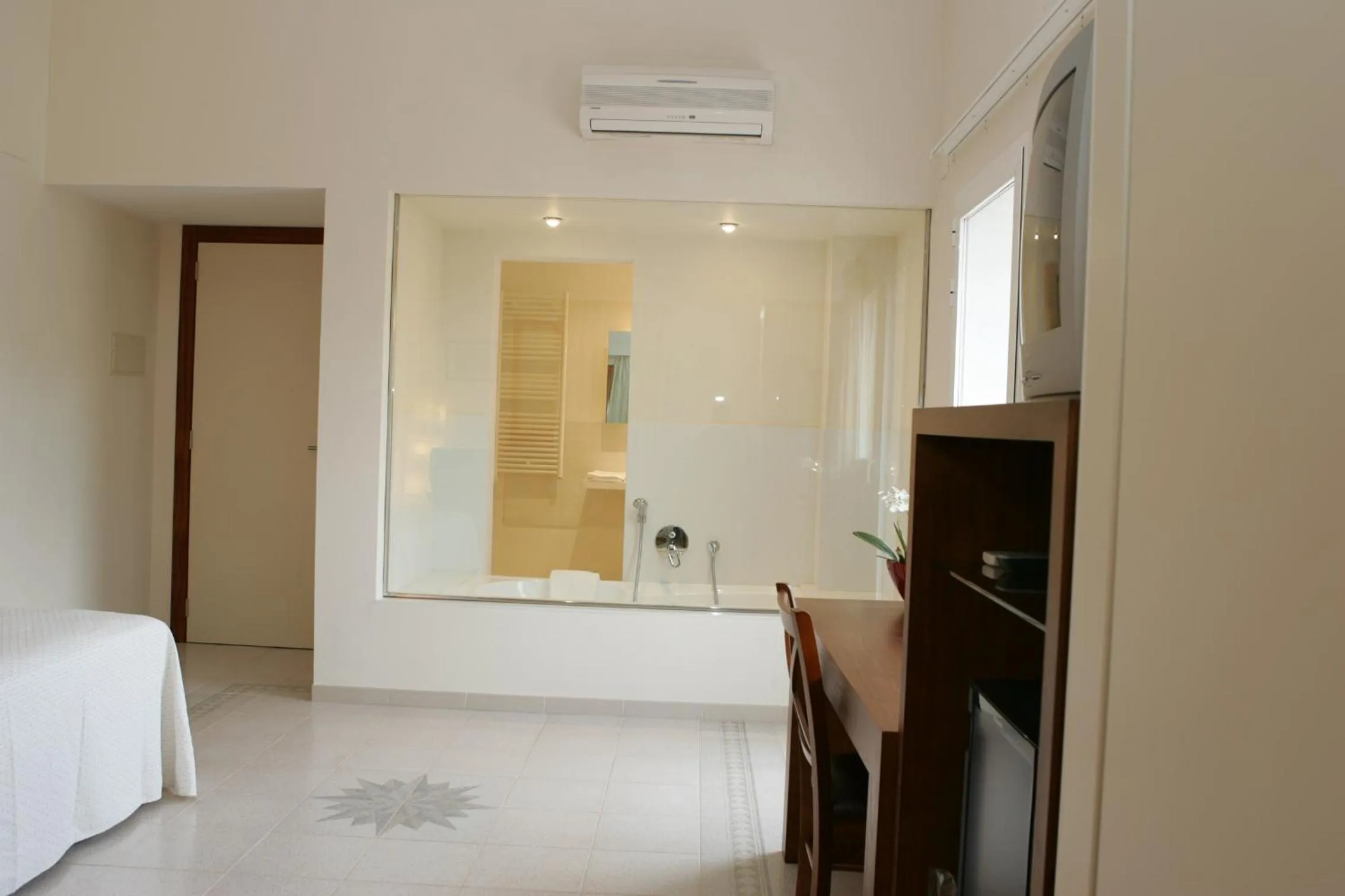 Photo of the whole room, Bed in Hotel Cal Naudi