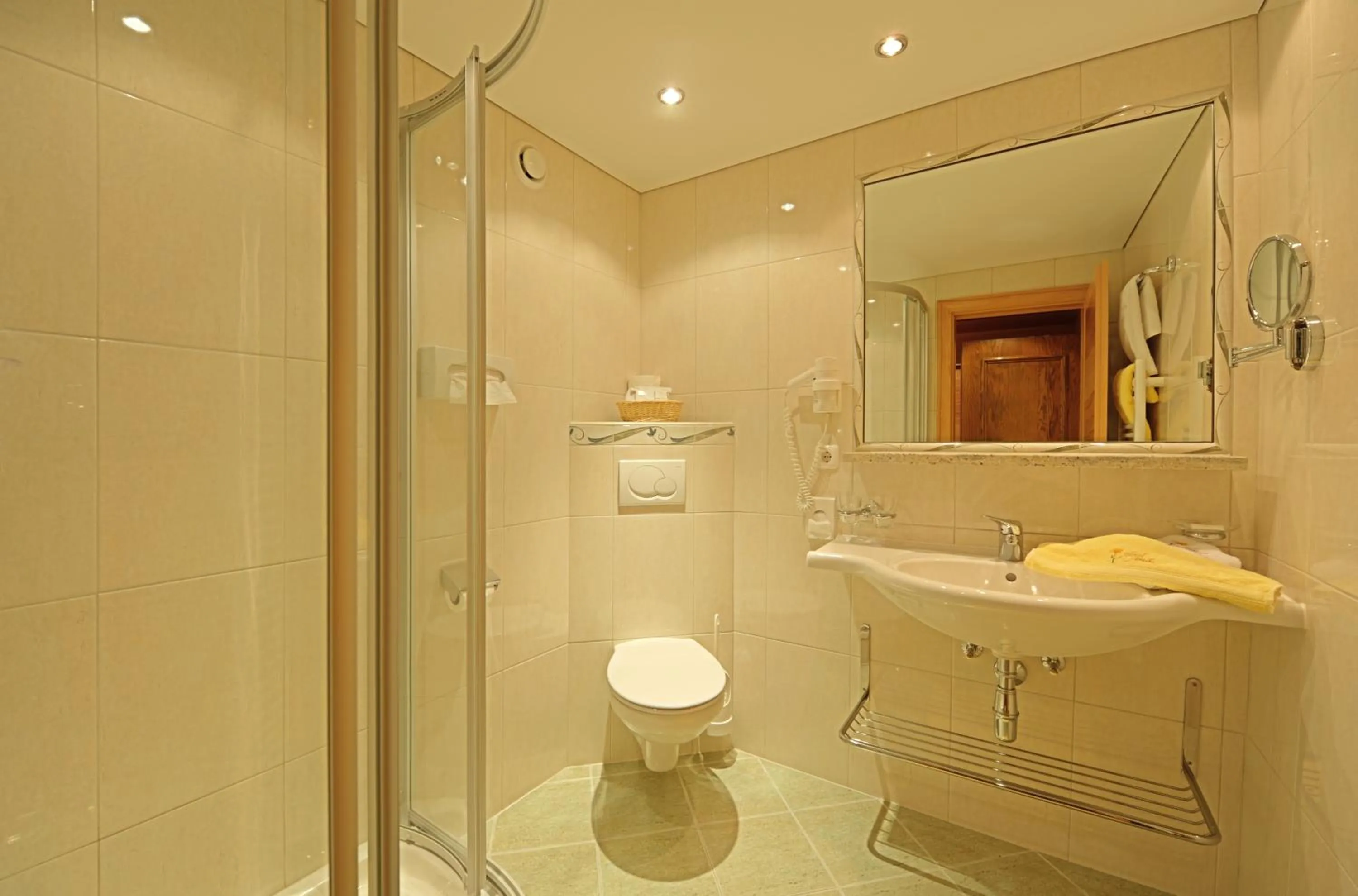 Bathroom in Hotel Arnika