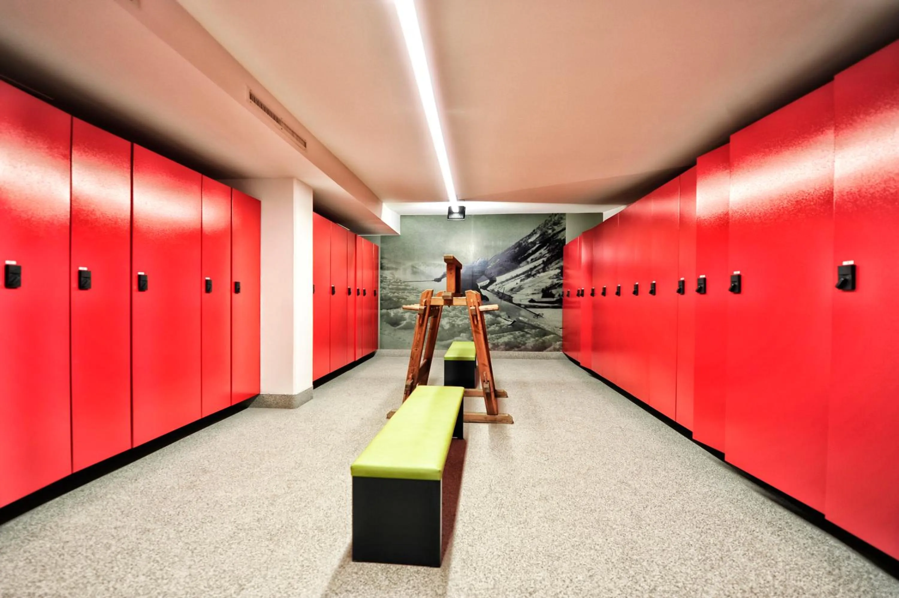 Skiing in Hotel Arnika