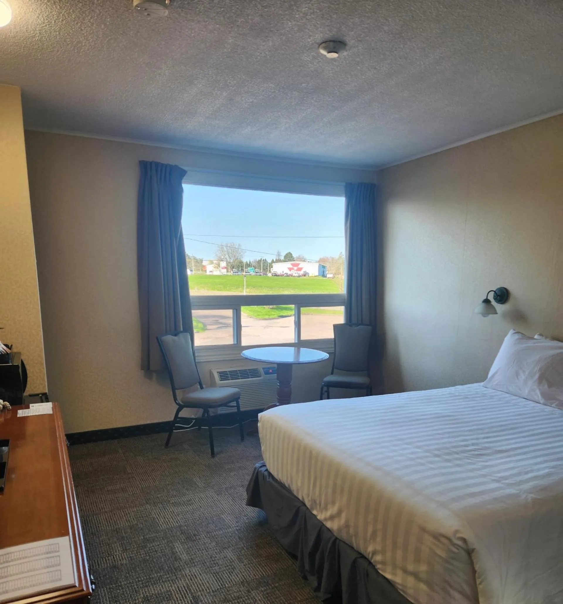 Bedroom, Bed in Travelodge by Wyndham Amherst