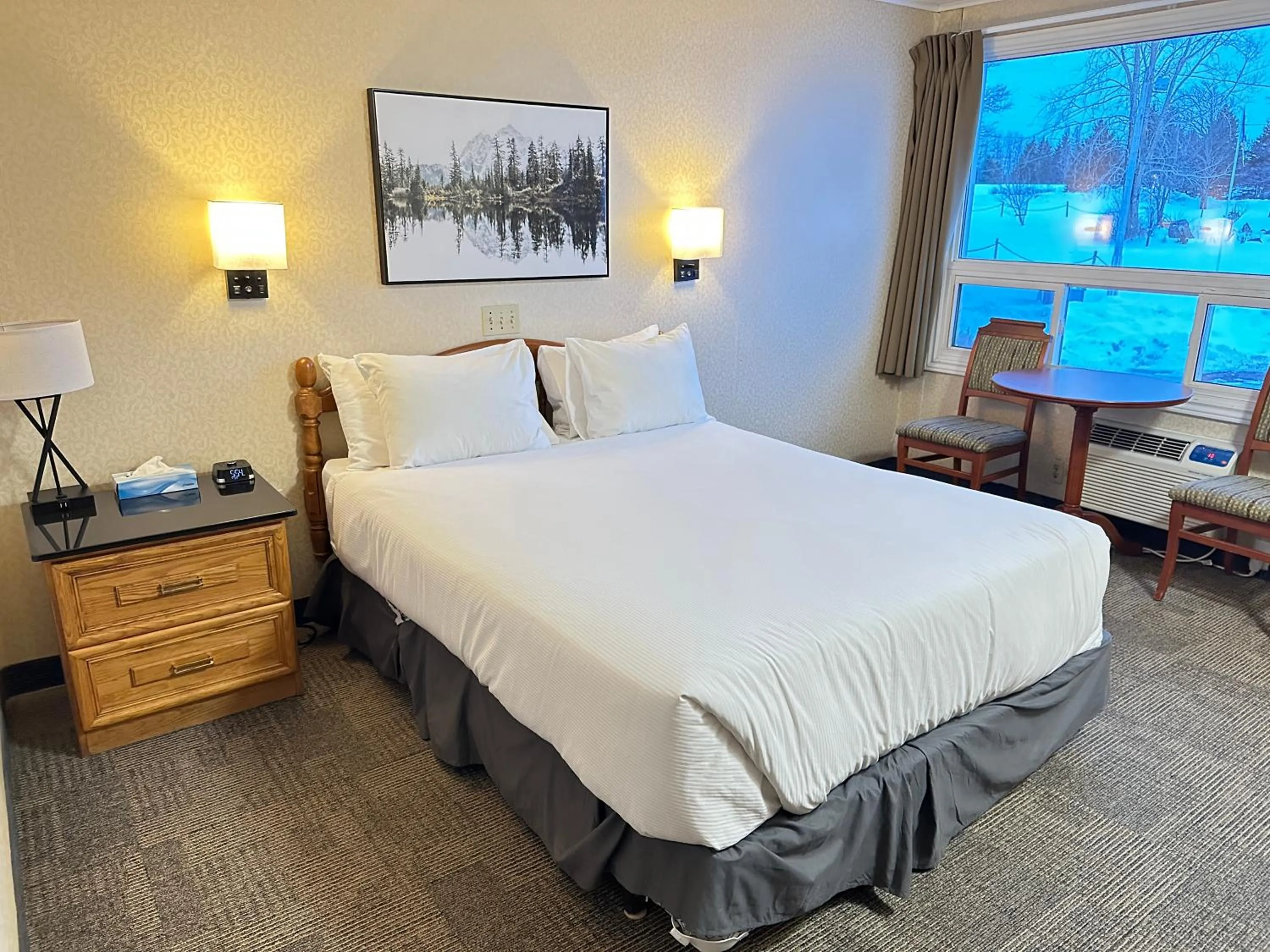 Bed in Travelodge by Wyndham Amherst