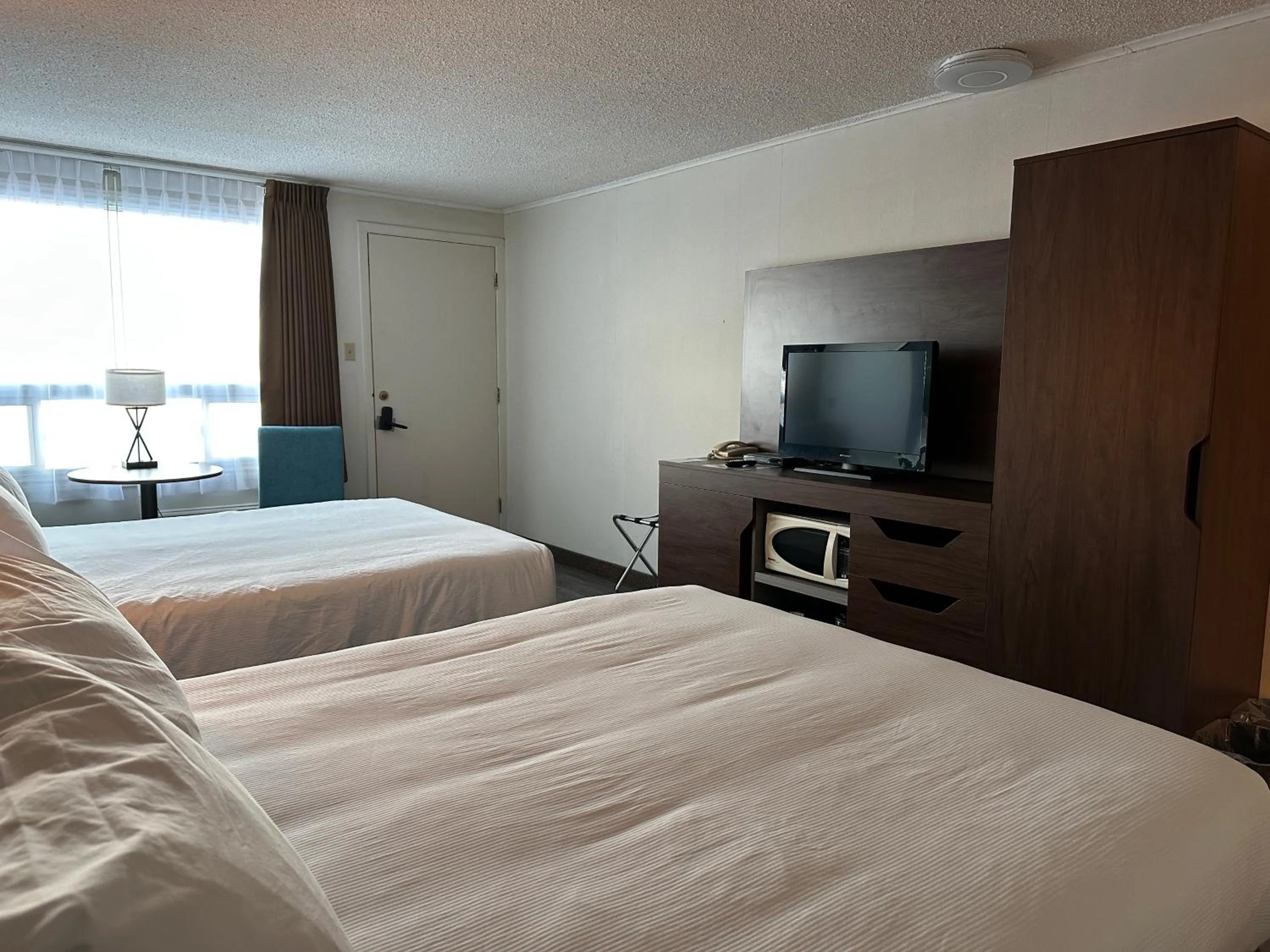 Bed in Travelodge by Wyndham Amherst