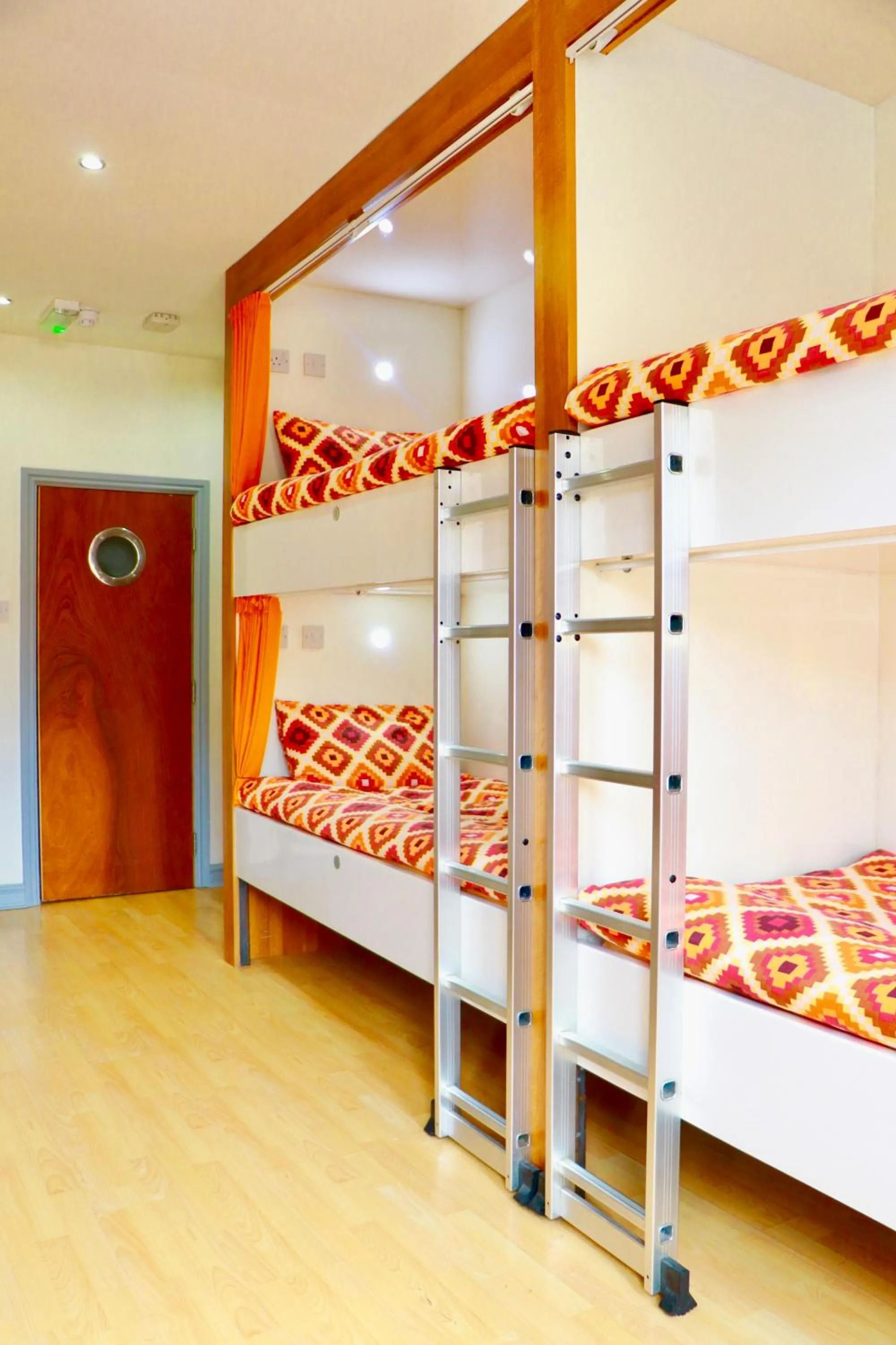 bunk bed, Bed in The Liverpool Pod Travel Hostel