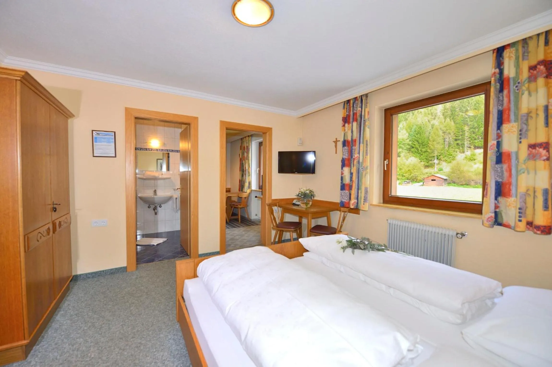 Bed in Hotel Garni Bergwelt