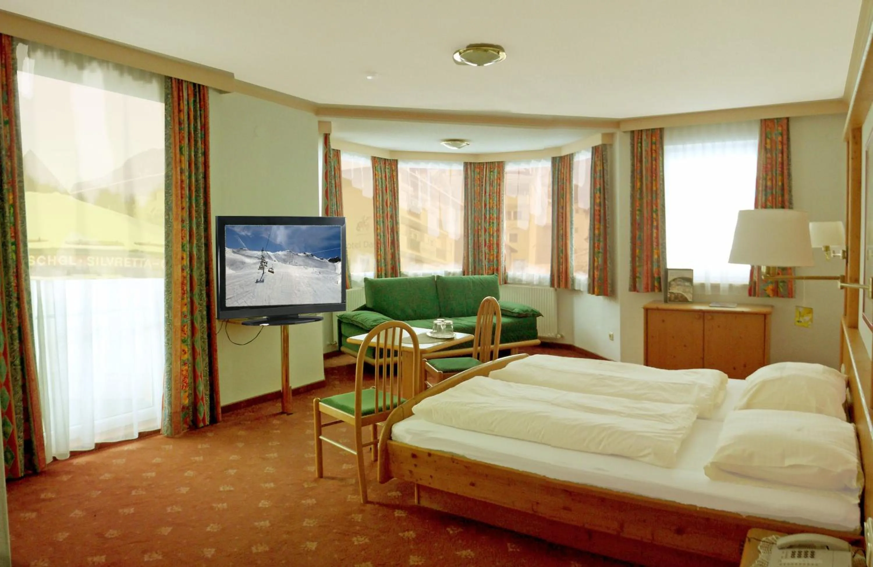 Photo of the whole room, Bed in Hotel Germania