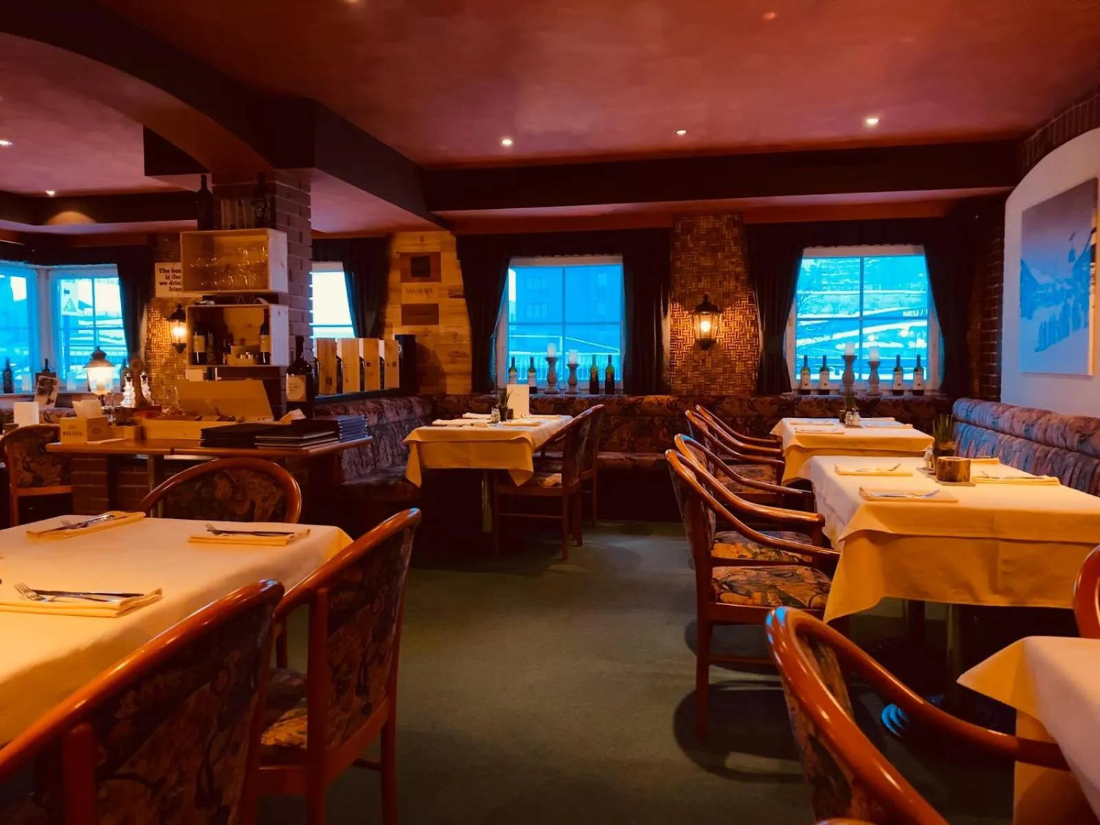 Restaurant/places to eat in Hotel Germania