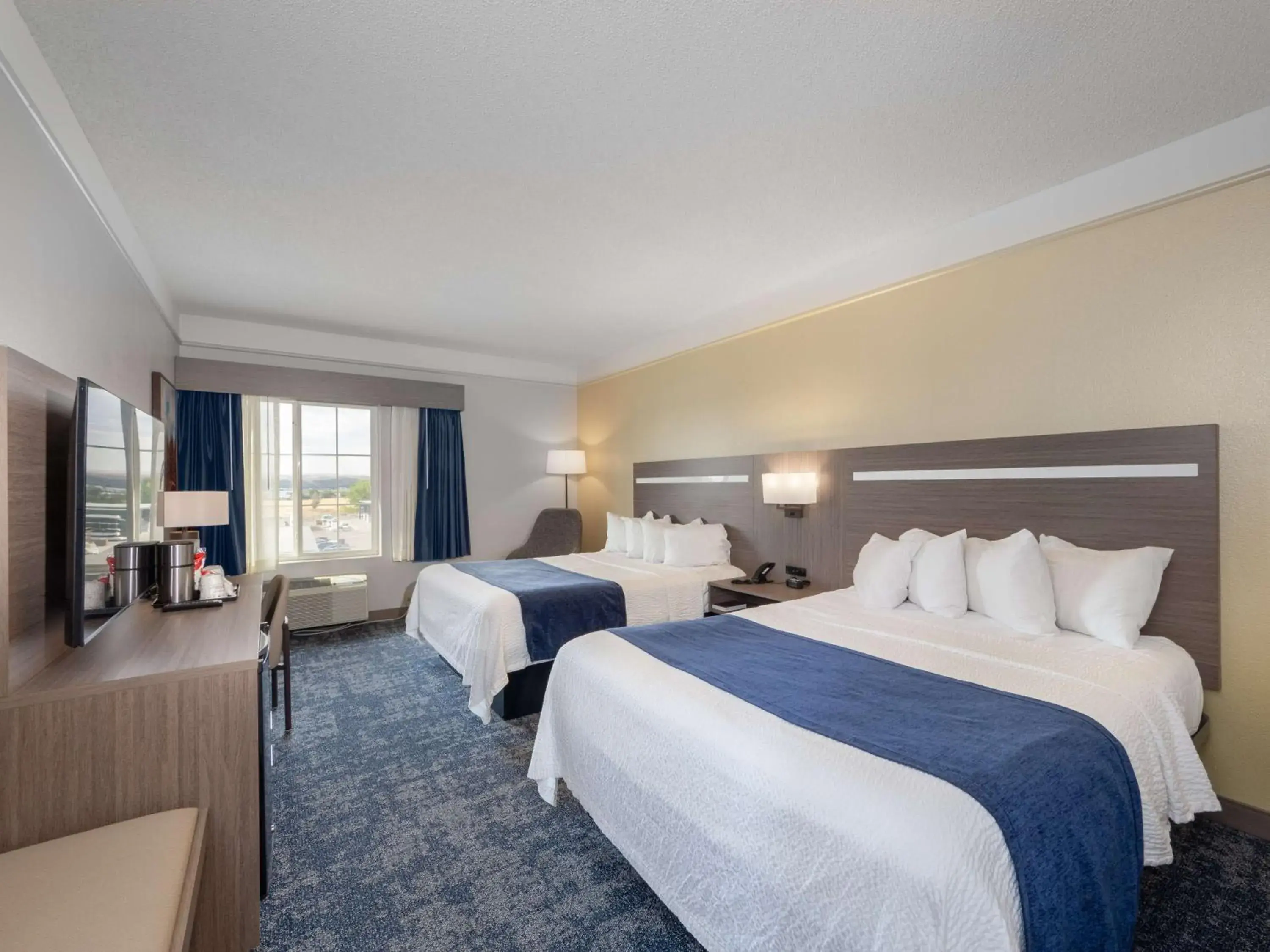 Bed in SureStay Plus Hotel by Best Western Billings Bed in SureStay Plus Hotel by Best Western Billings