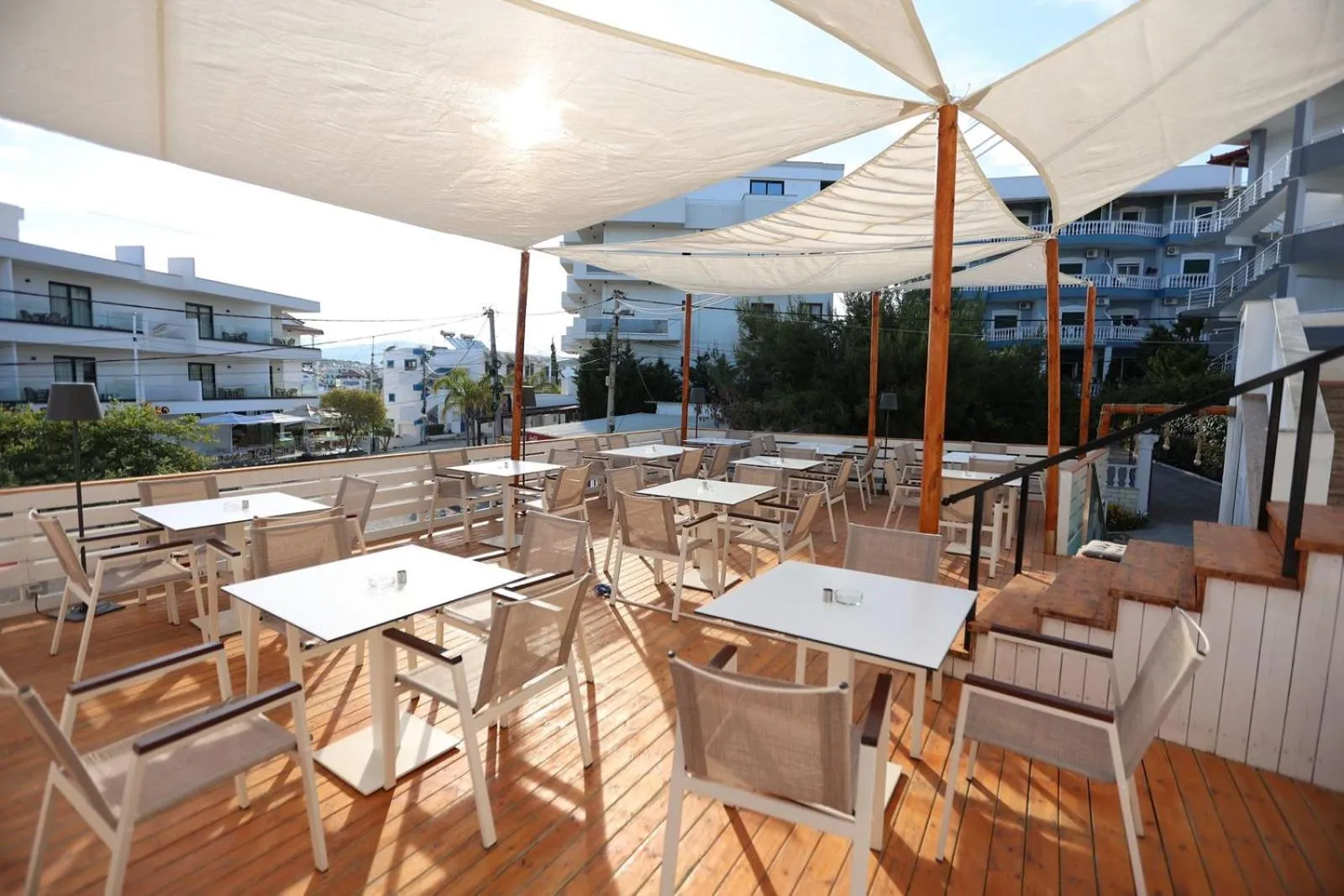 Restaurant/places to eat in BLISS Hotel