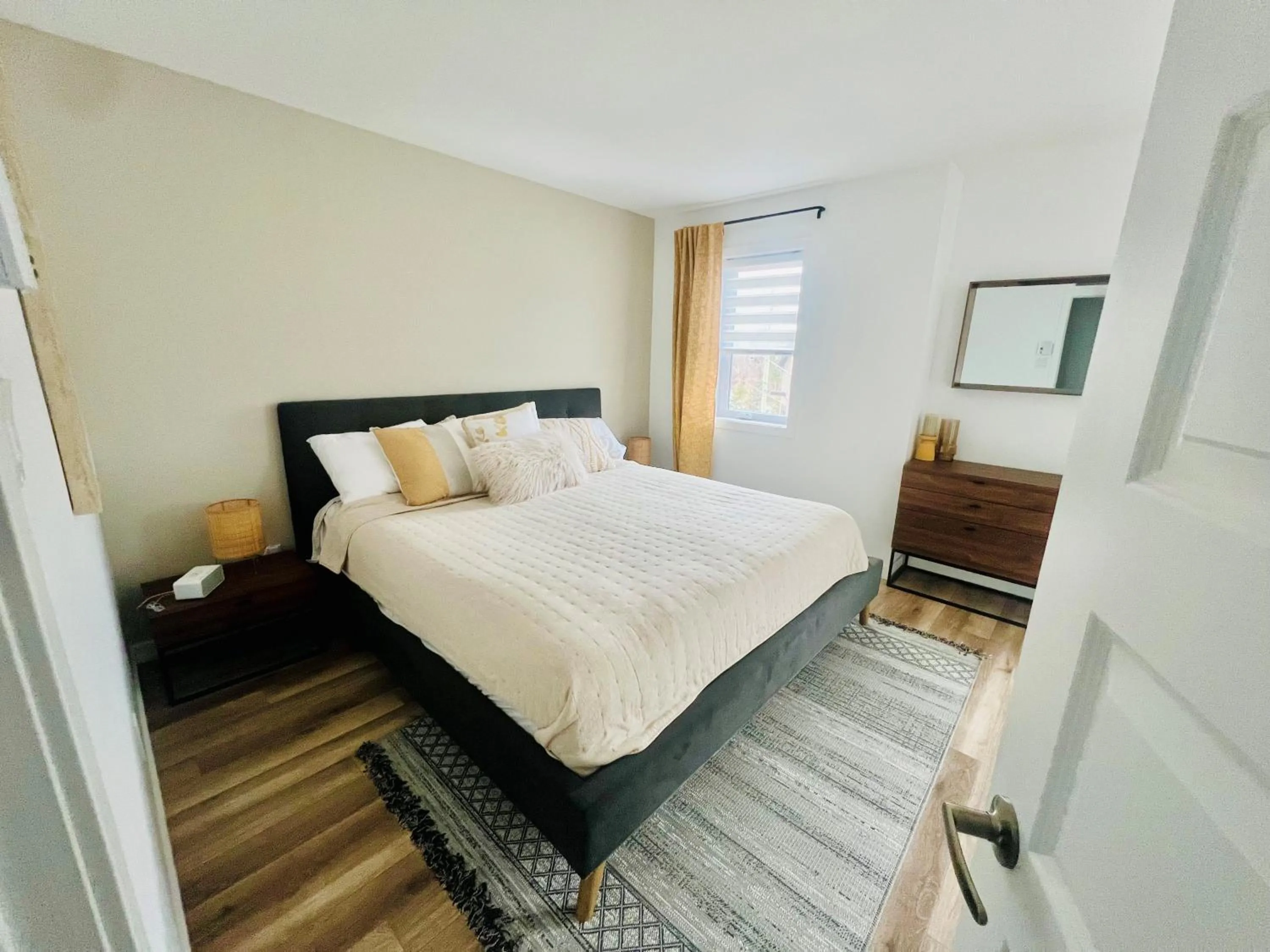 Bed in Mont Blanc Hôtel & Condos