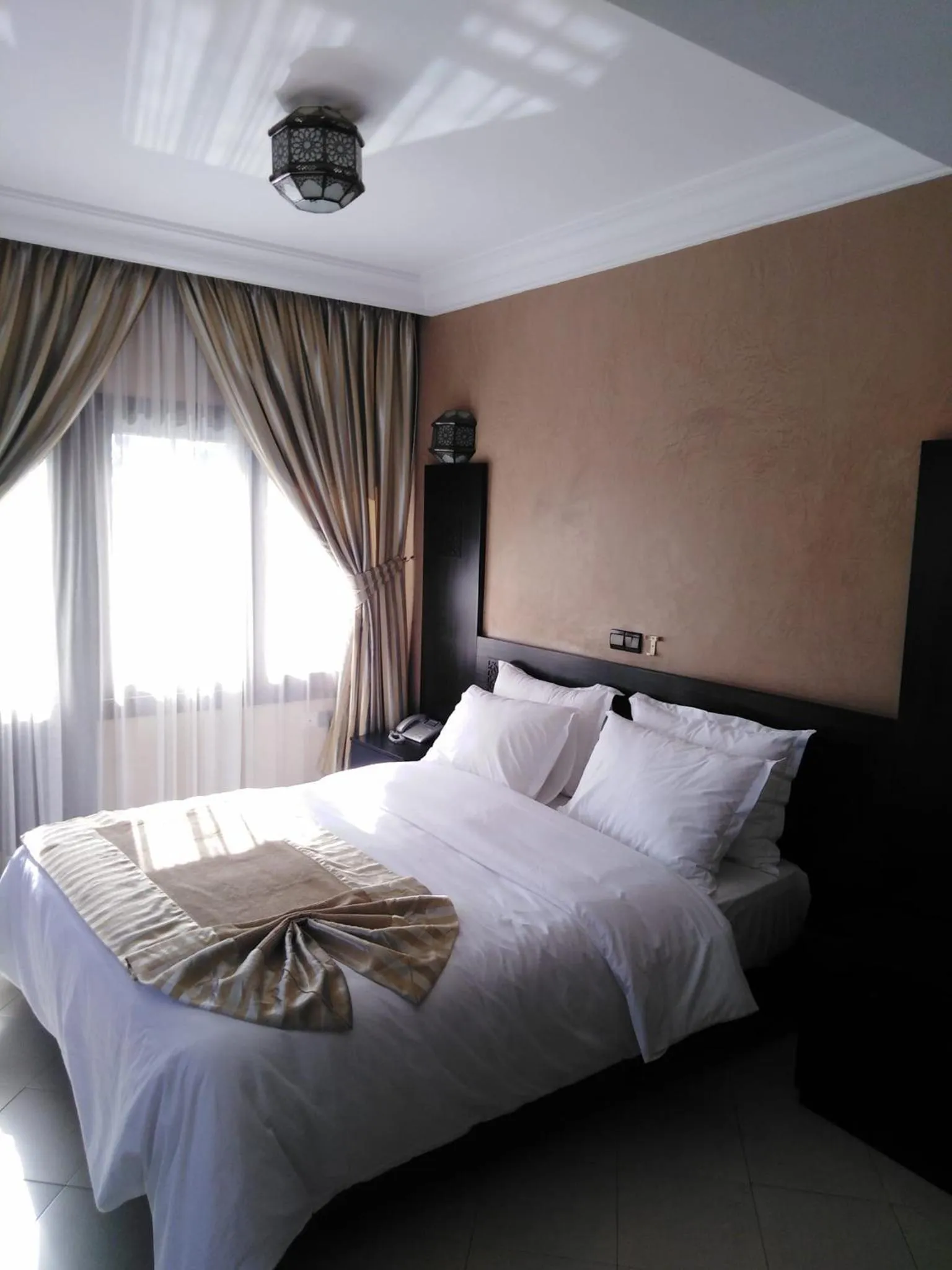Bed in Suite Hotel Tilila