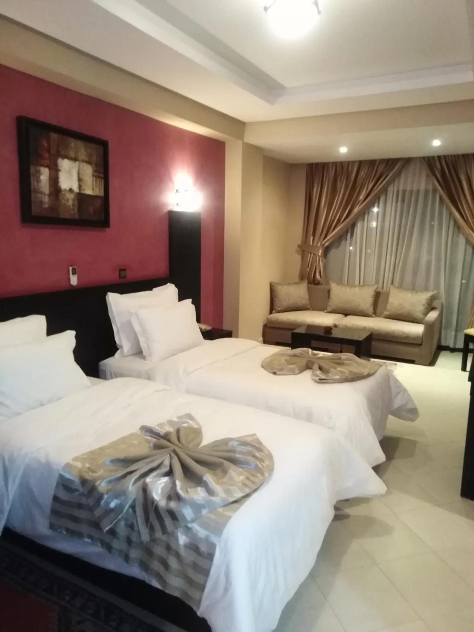 Bed in Suite Hotel Tilila