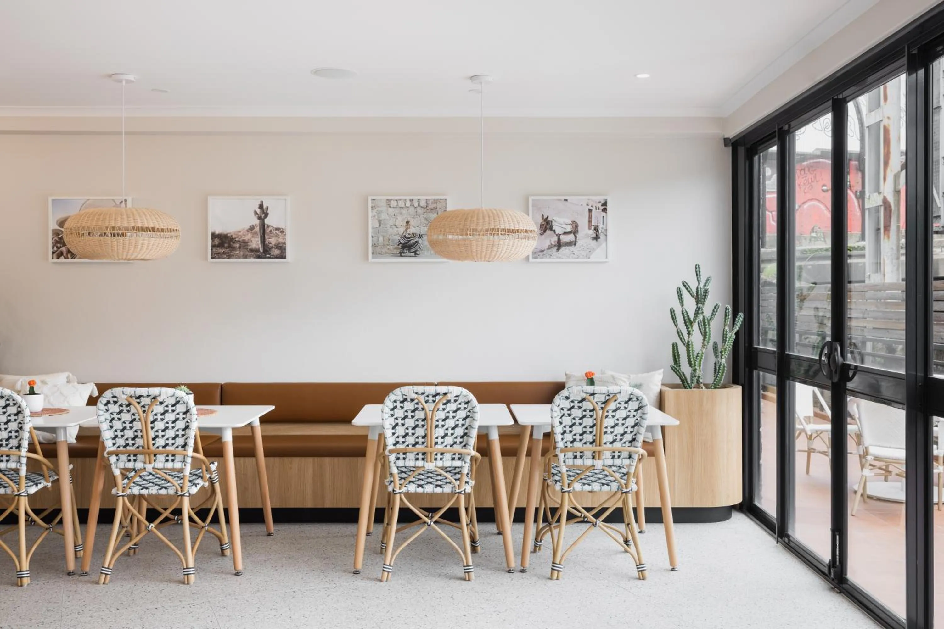 Restaurant/places to eat in Hotel Hacienda