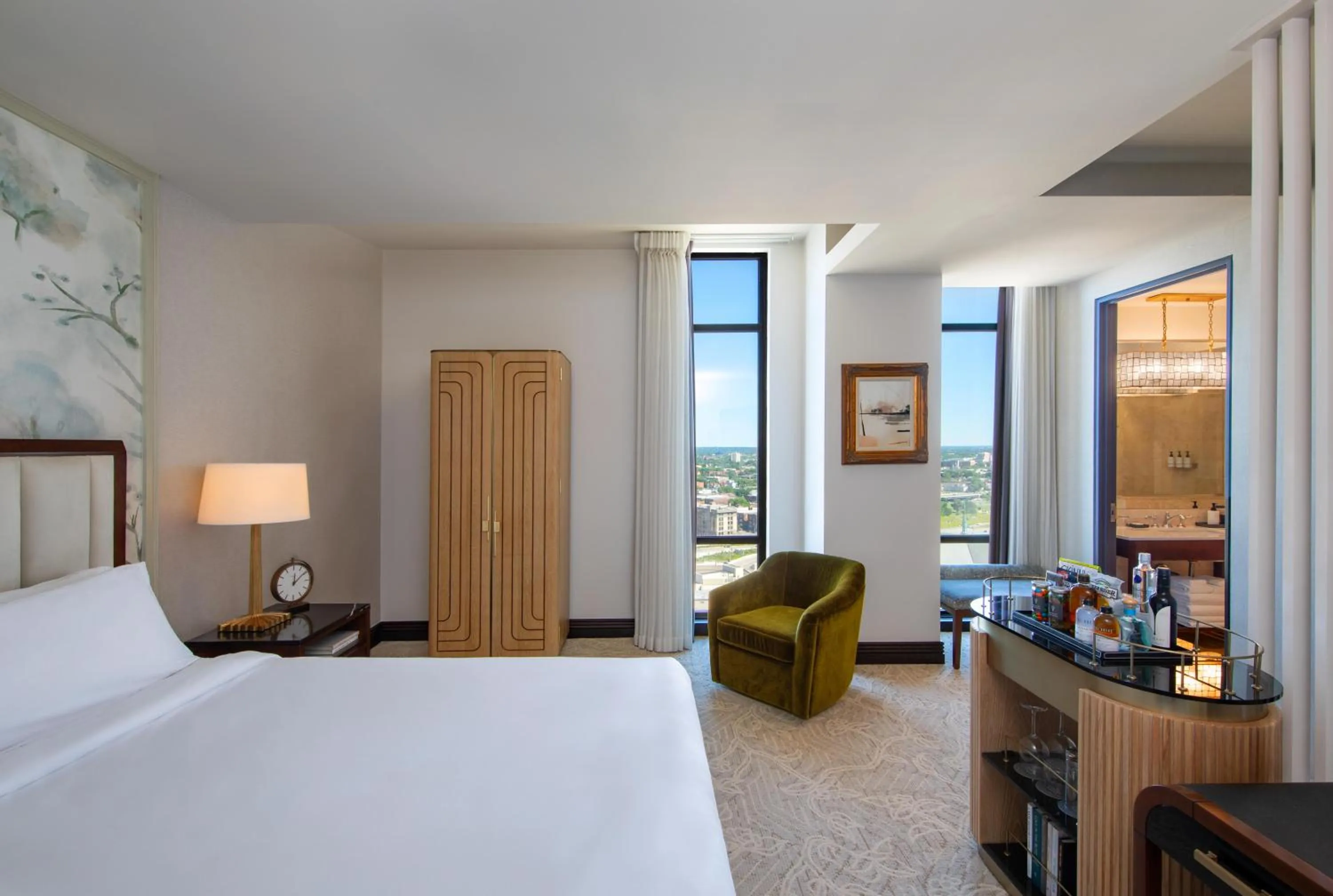 Bedroom, Bed in Hotel Ivy, a Luxury Collection Hotel, Minneapolis