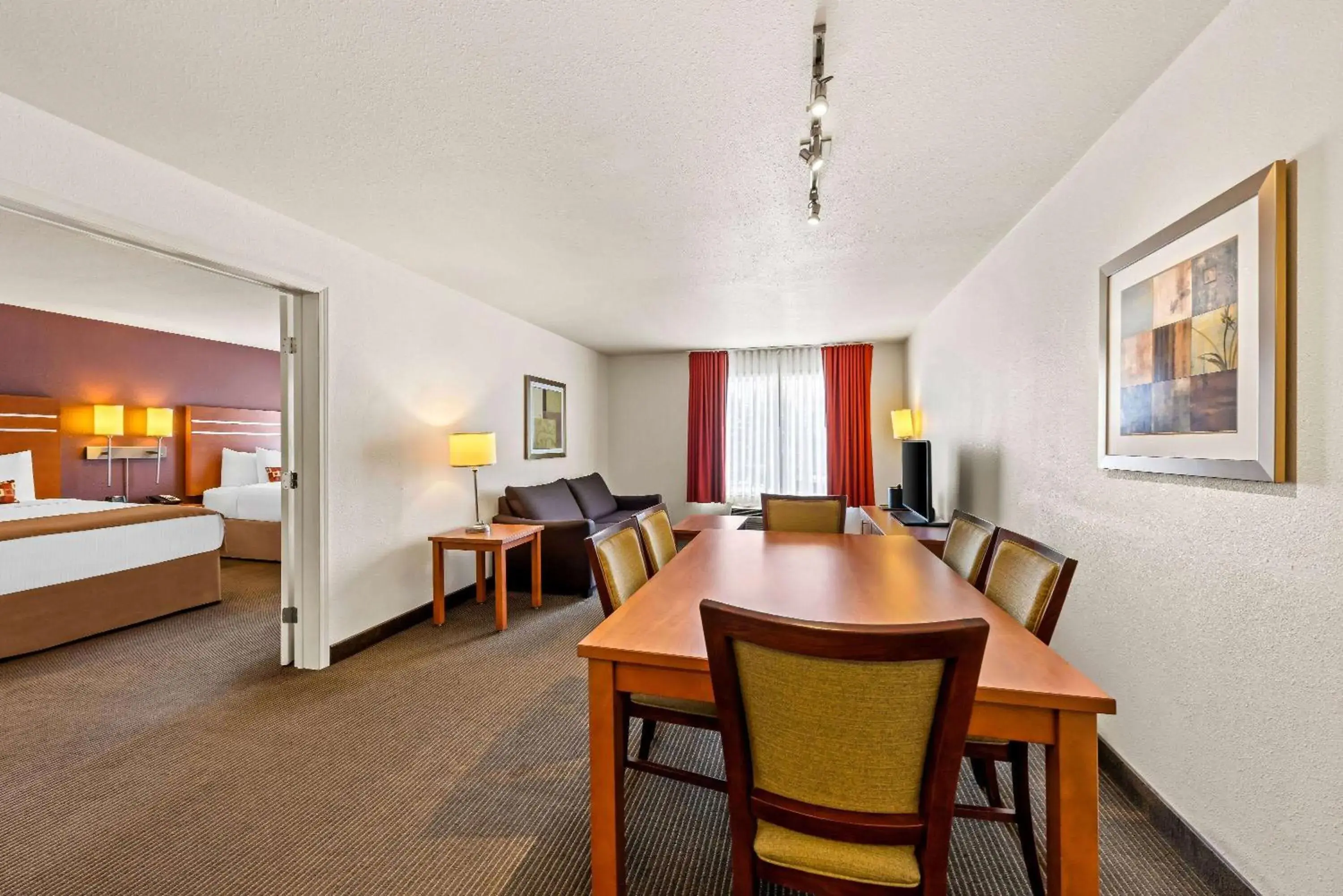 Hot Tub, Bed in Wingate by Wyndham Calgary South Hot Tub, Bed in Wingate by Wyndham Calgary South