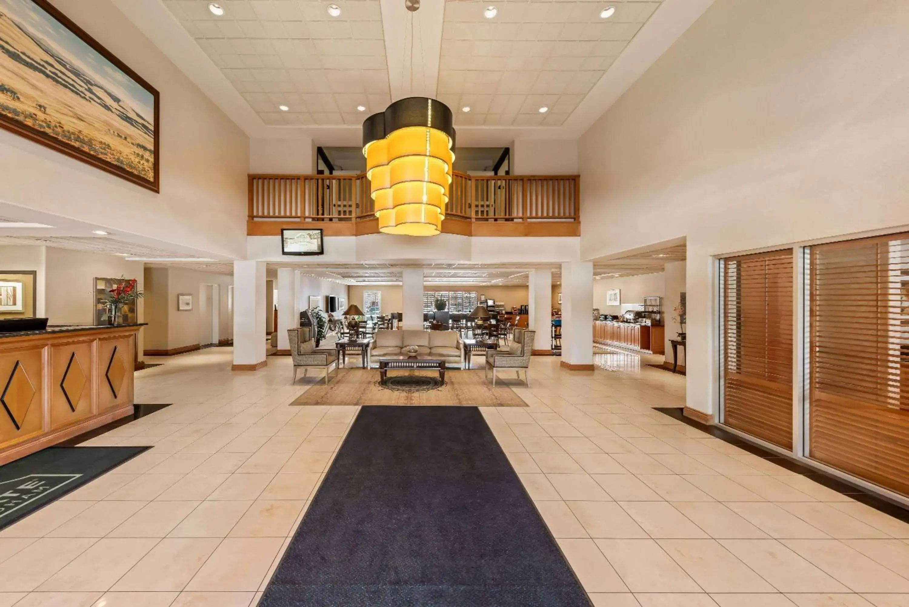 Lobby or reception in Wingate by Wyndham Calgary South Lobby or reception in Wingate by Wyndham Calgary South