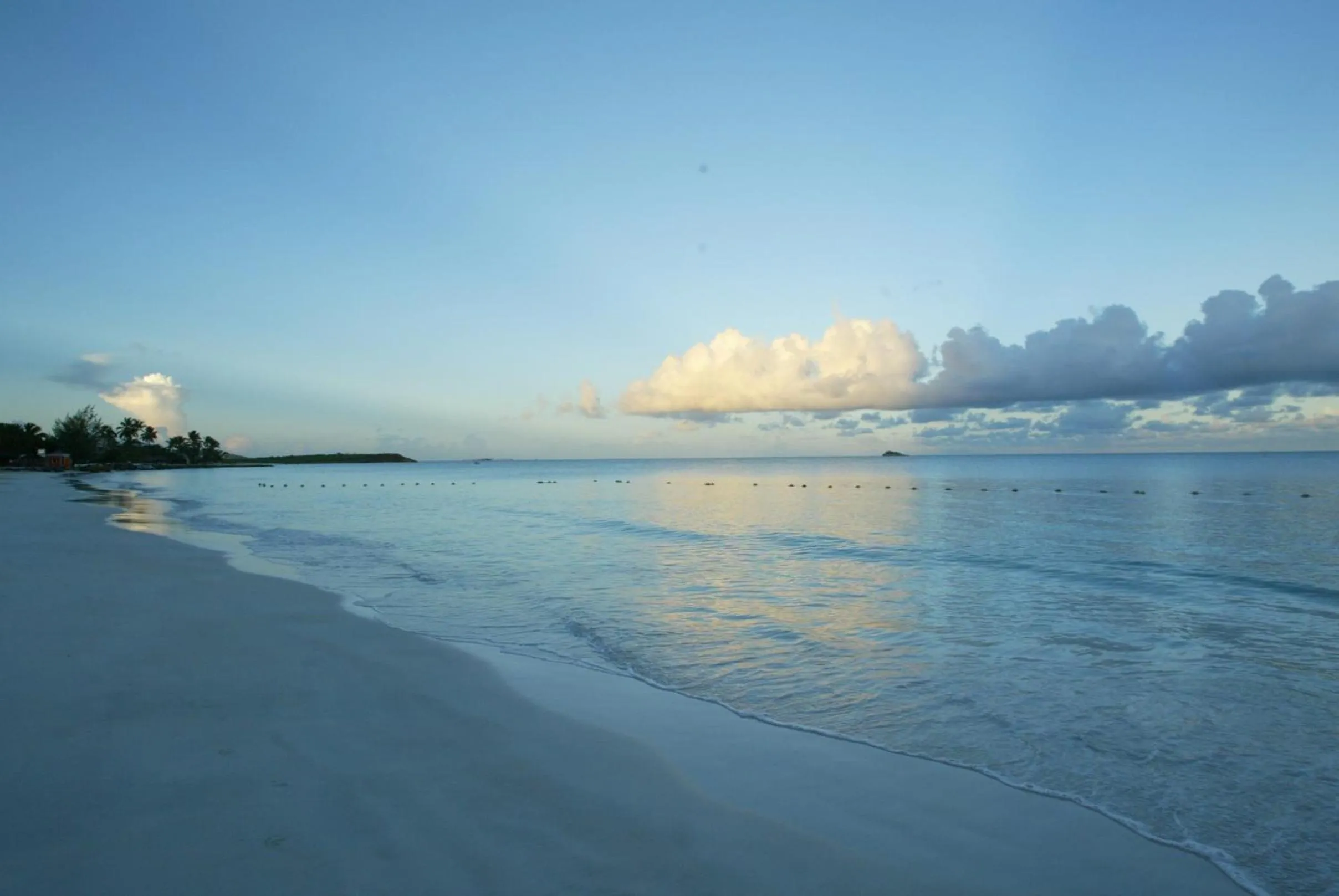 Natural landscape in Antigua Village Beach Resort
