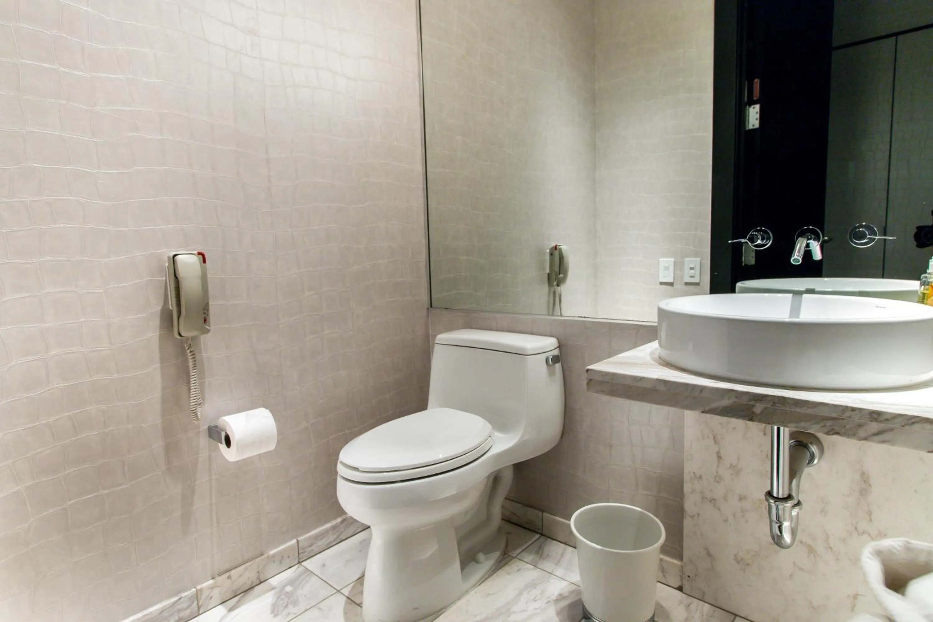 Romance Phenthouse at Palms Place