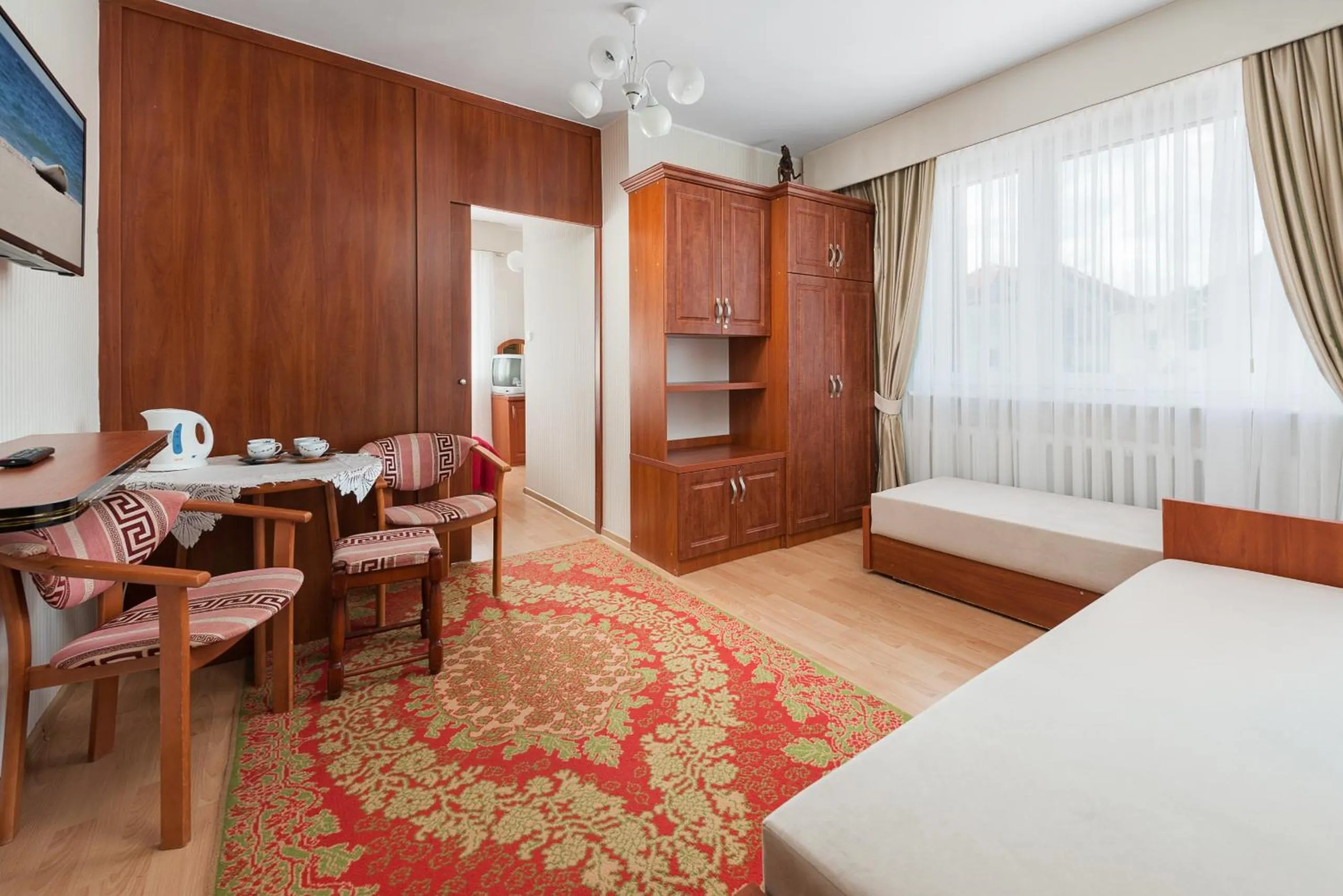 Photo of the whole room in Willa Daria