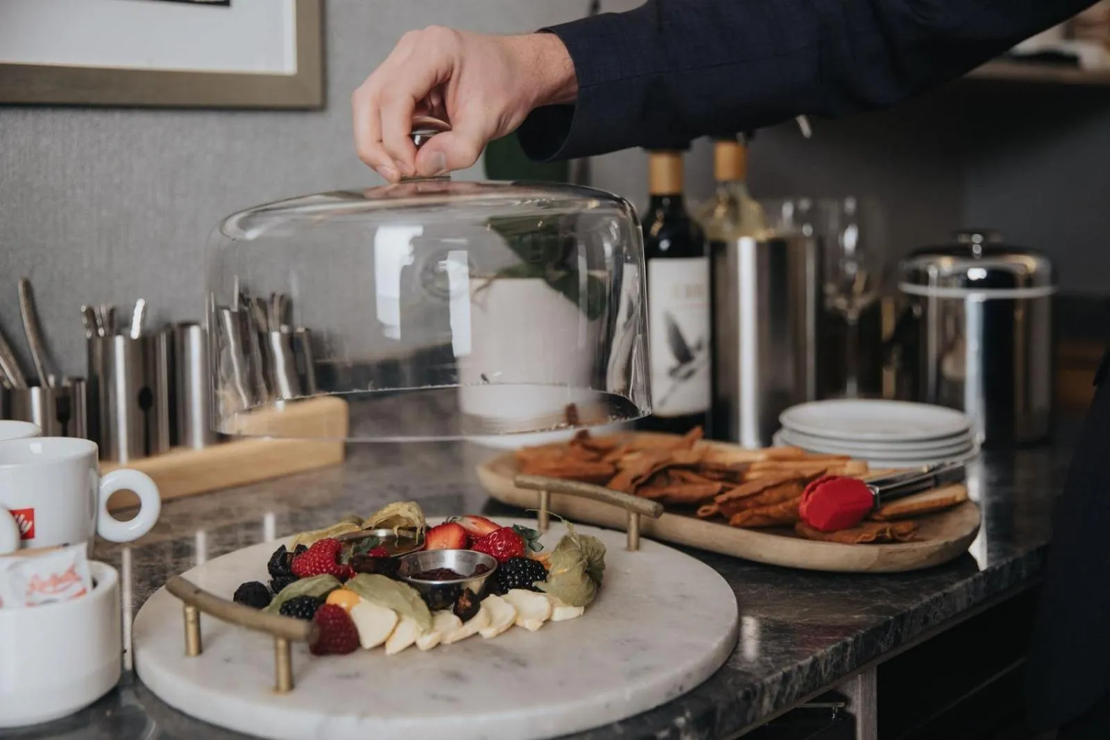 Lounge or bar in EXchange Hotel Vancouver