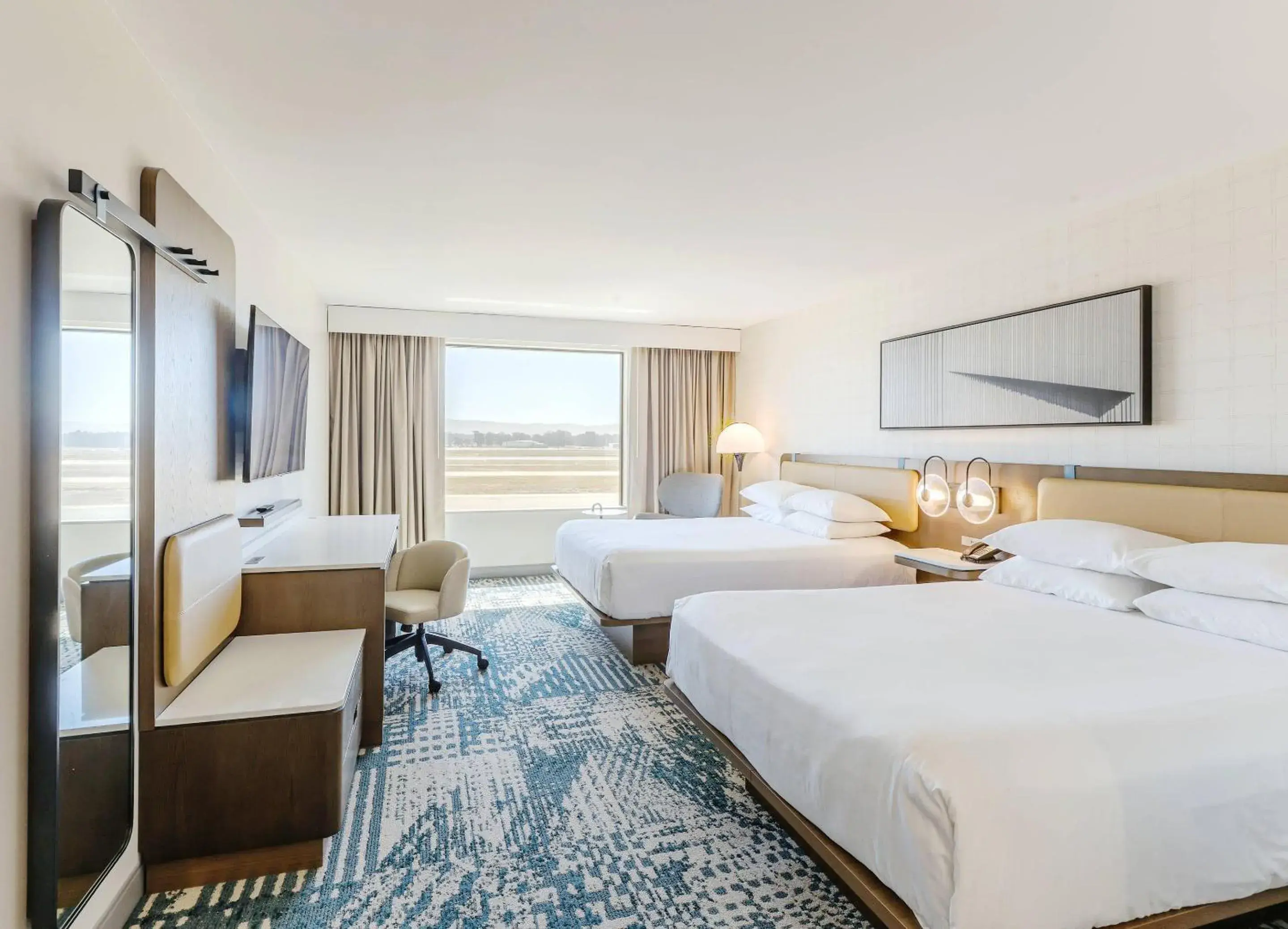 Bedroom, Bed in Radisson Hotel Santa Maria Bedroom, Bed in Radisson Hotel Santa Maria