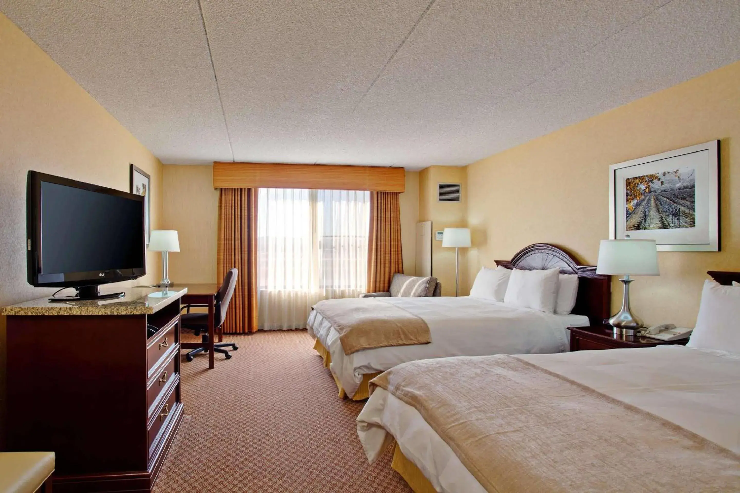 Bedroom, Bed in Radisson Hotel Santa Maria Bedroom, Bed in Radisson Hotel Santa Maria