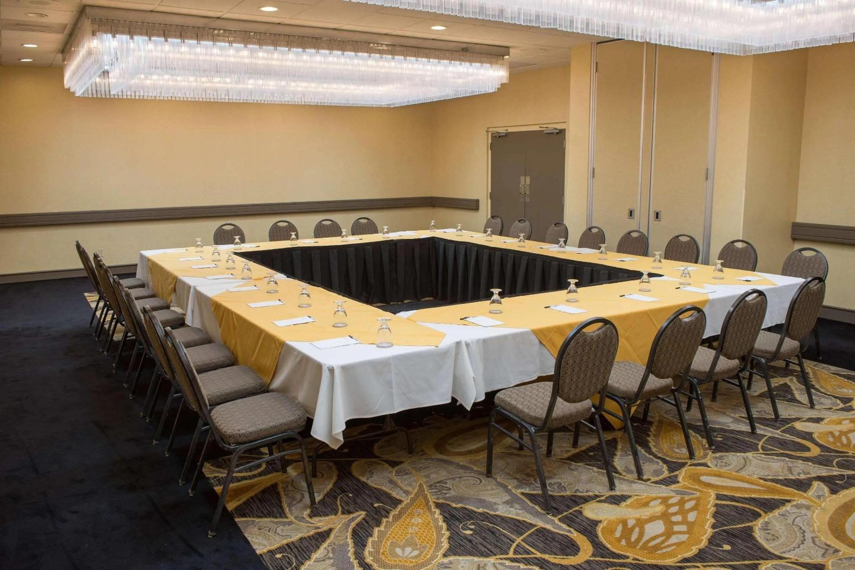 Meeting/conference room in Radisson Hotel Santa Maria