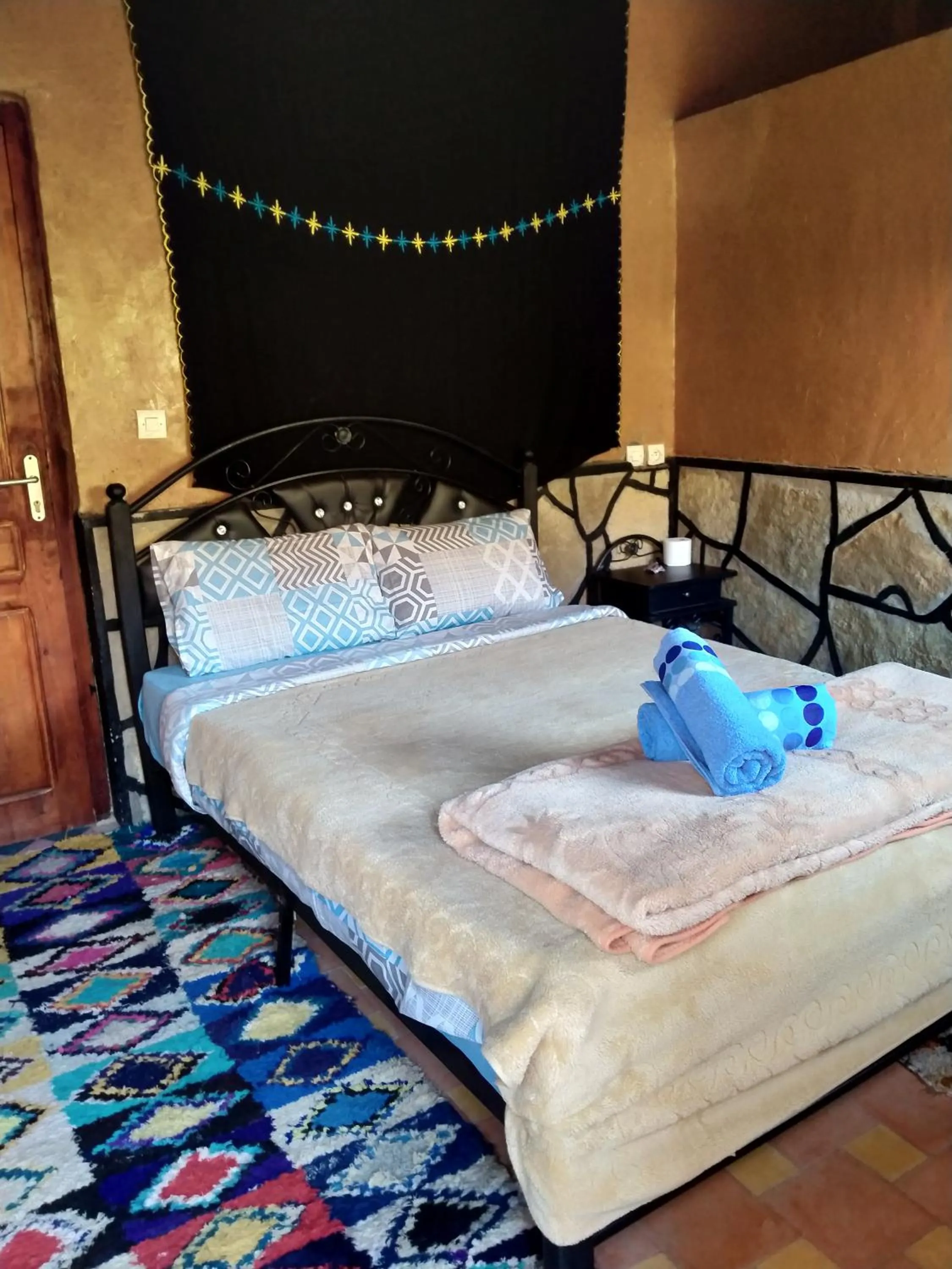 Bed in auberge restaurant tizgui