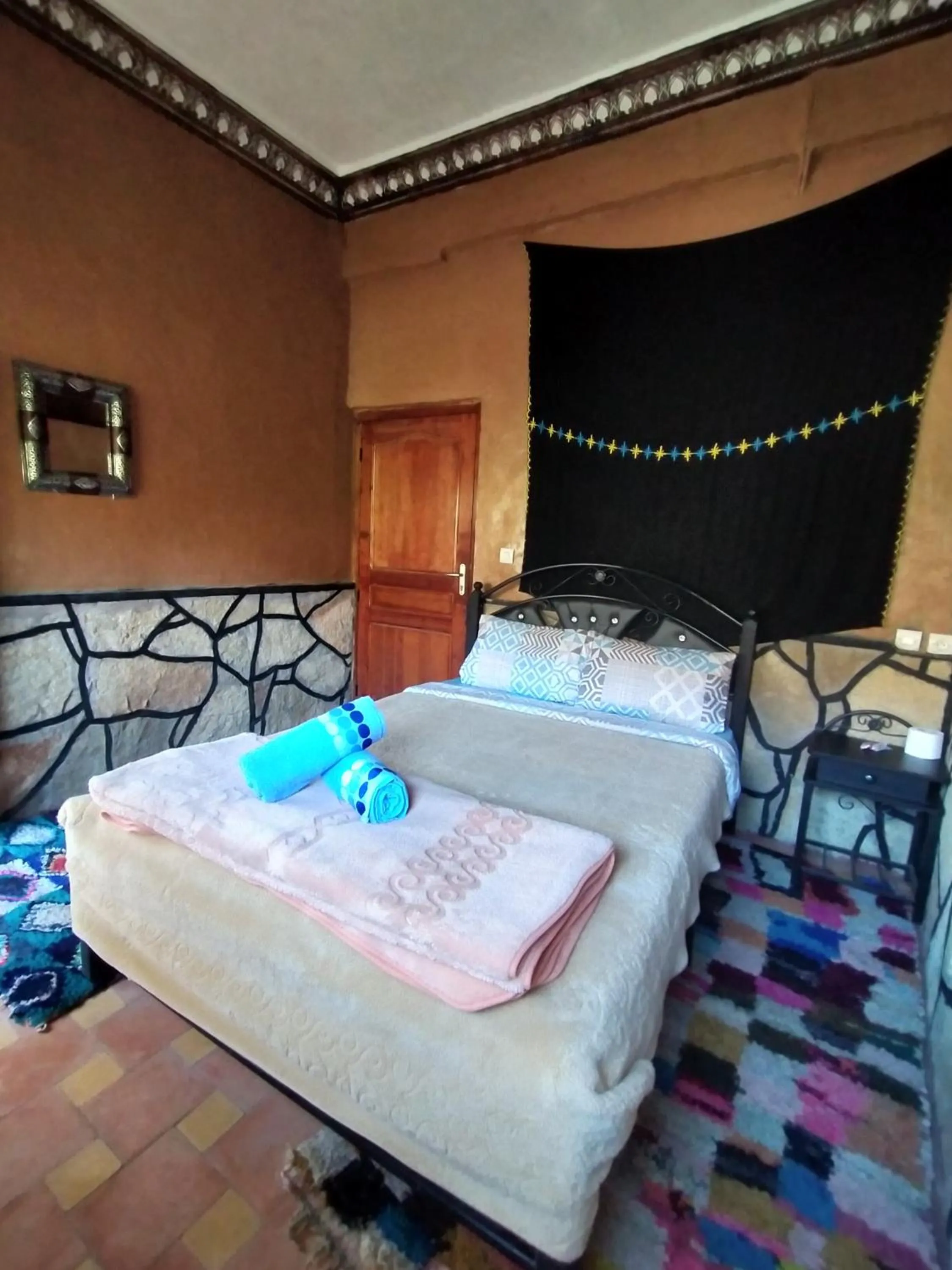 Bed in auberge restaurant tizgui