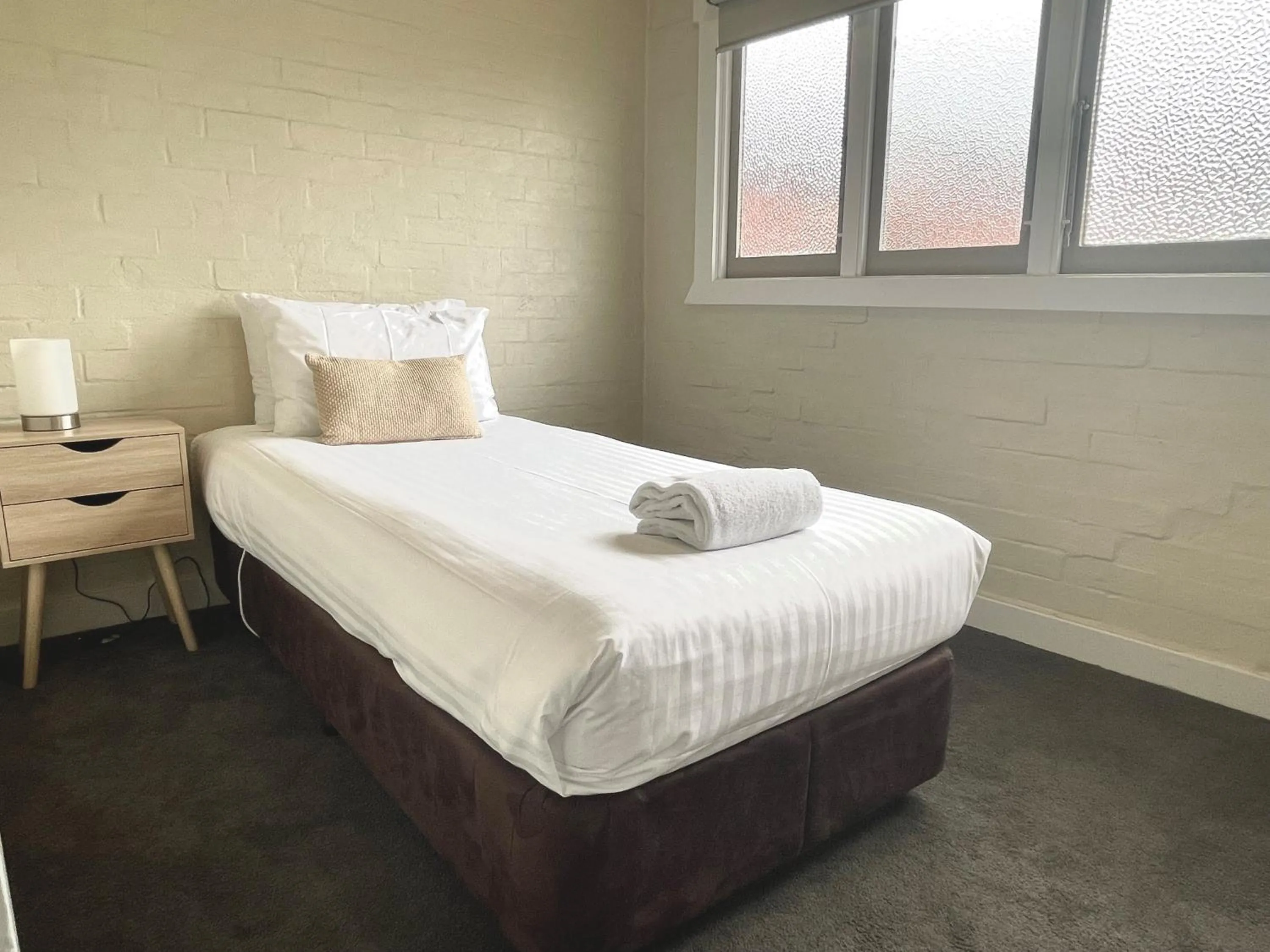 Bedroom, Bed in Heritage Inn Bathurst