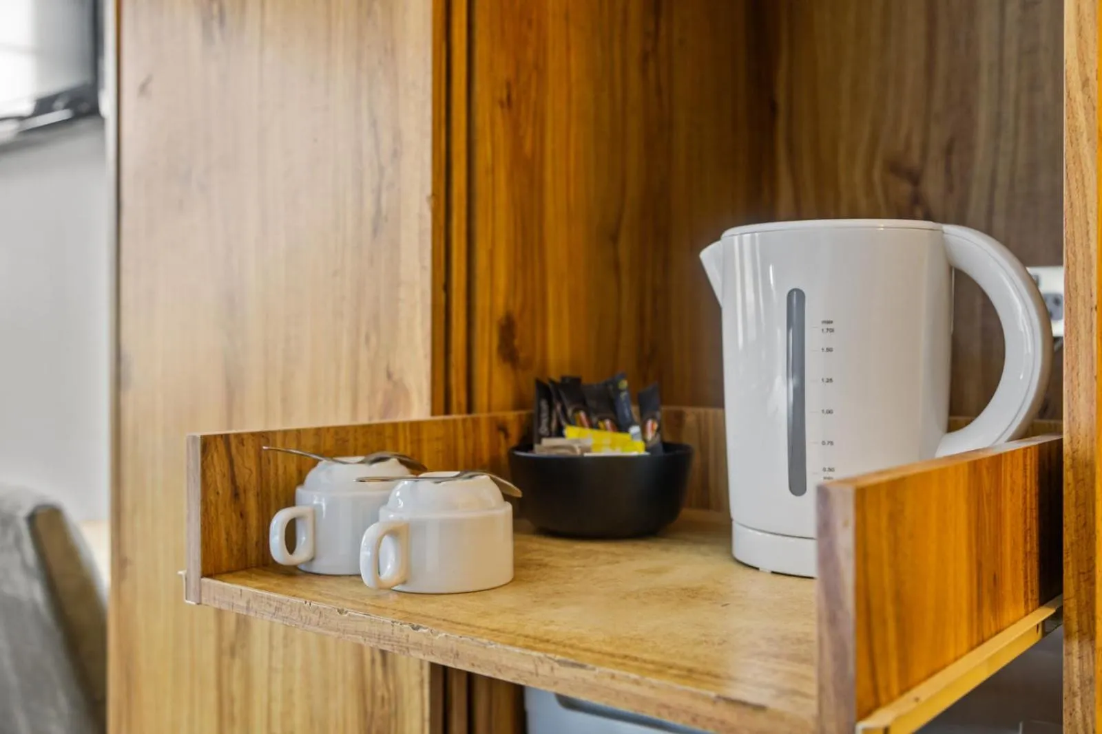 Coffee/tea facilities in Adelaide Paringa