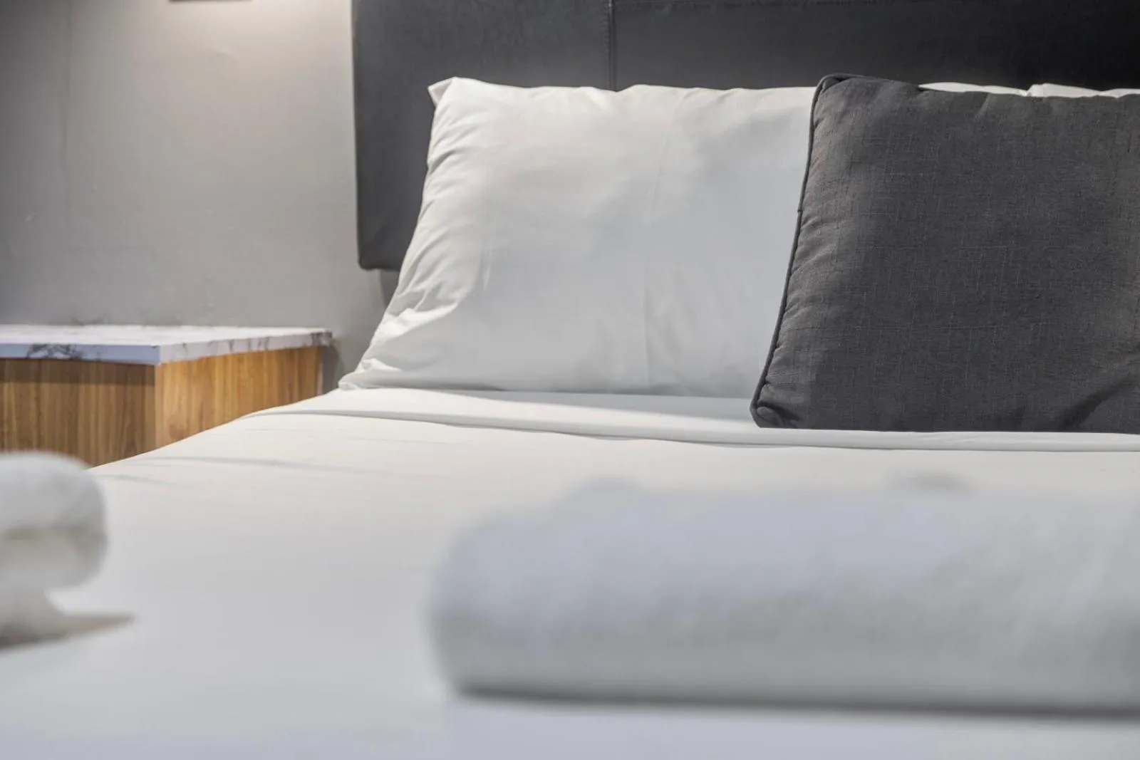 Bed in Adelaide Paringa